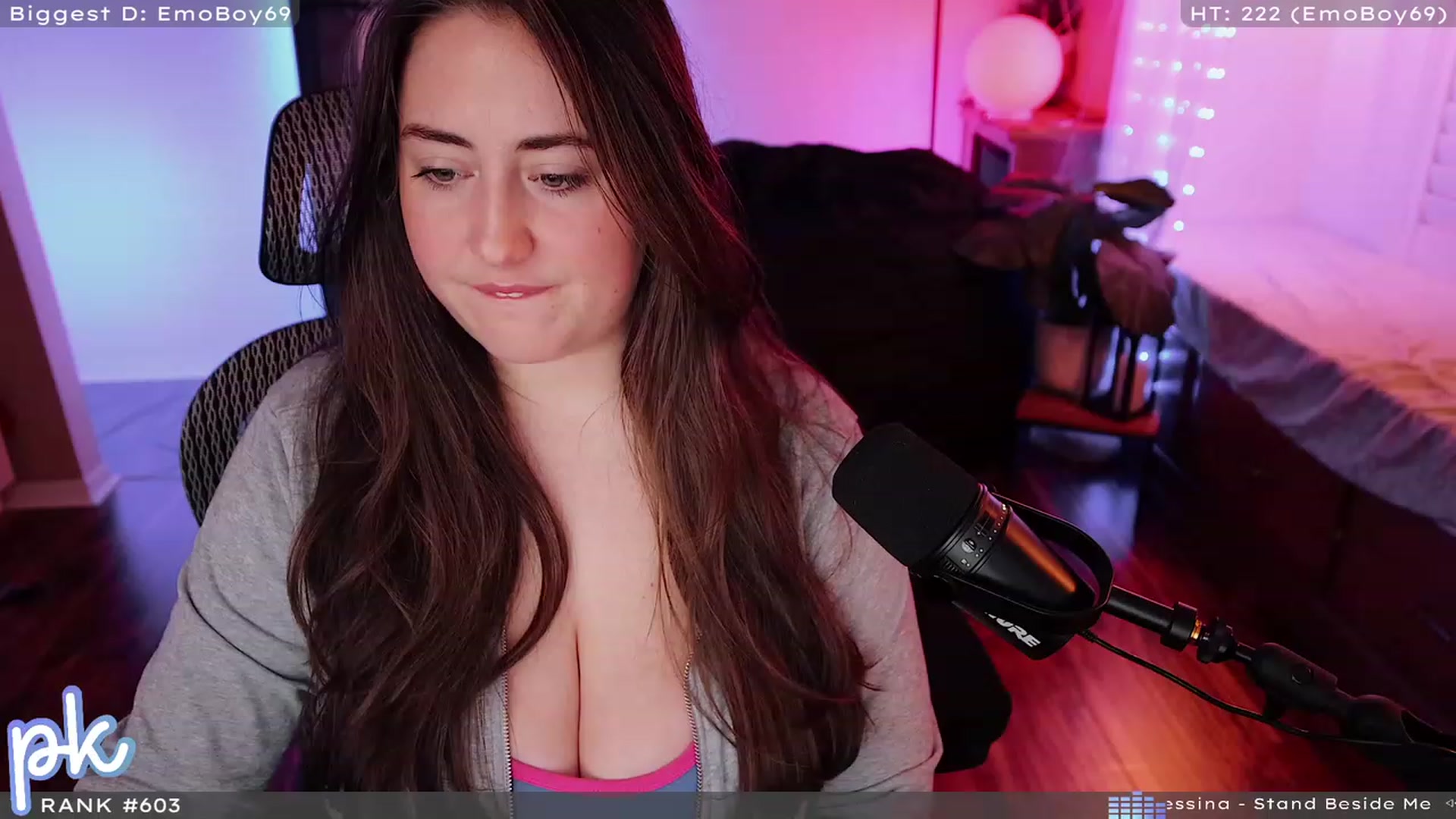 Gallery image thumbnail from EmoGirl's myfreecams stream on, 02/10/2024, 03:59 image 2 of 20