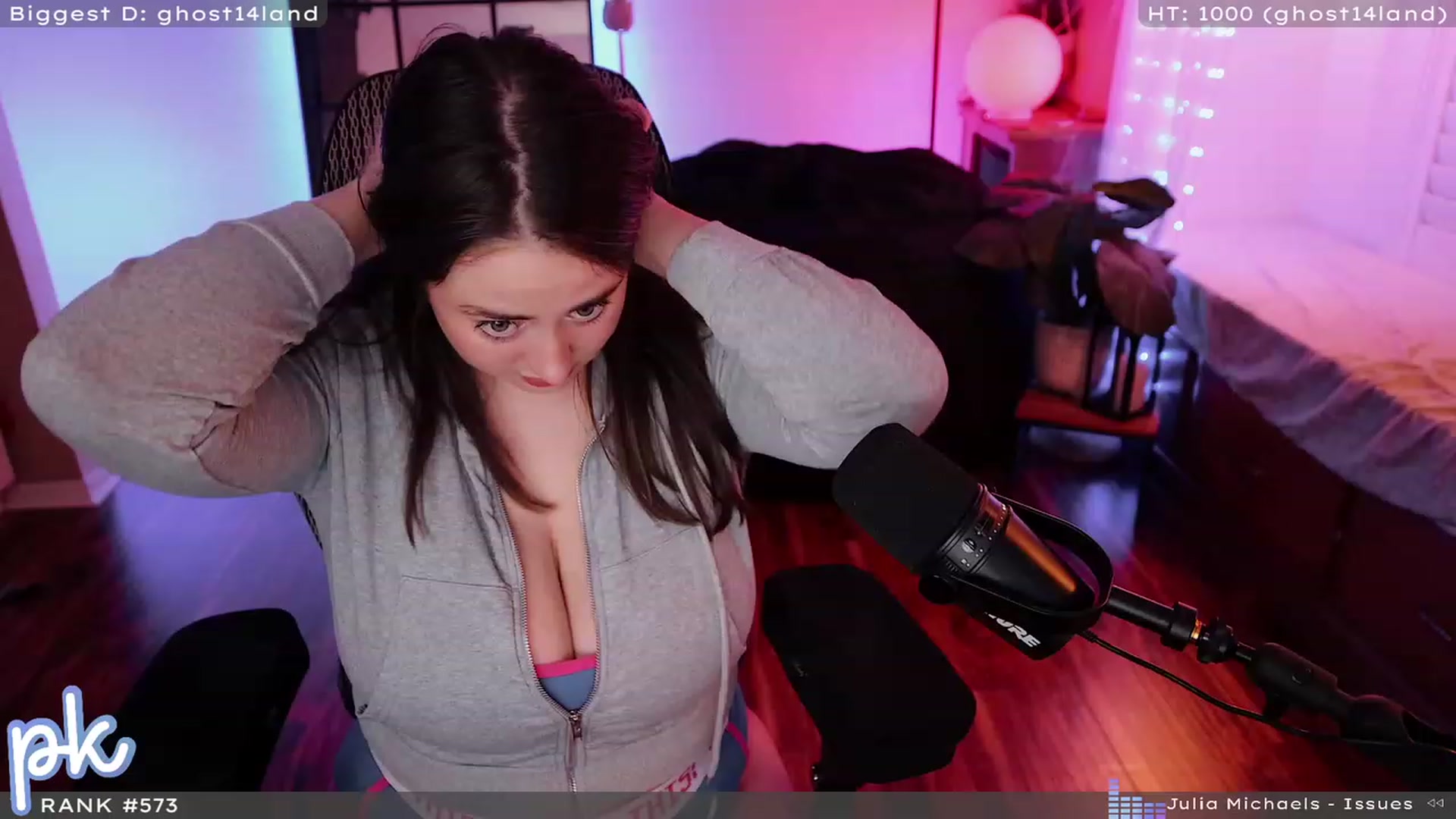 Gallery image thumbnail from EmoGirl's myfreecams stream on, 02/10/2024, 03:59 image 17 of 20