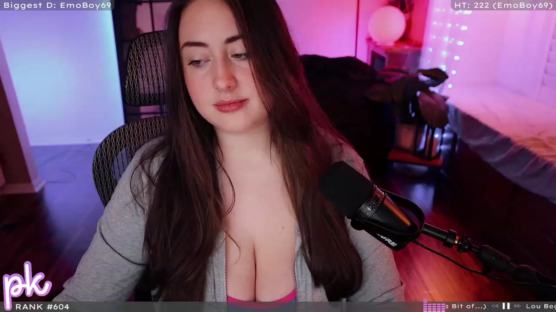Gallery image thumbnail from EmoGirl's myfreecams stream on, 02/10/2024, 03:59 image 5 of 20