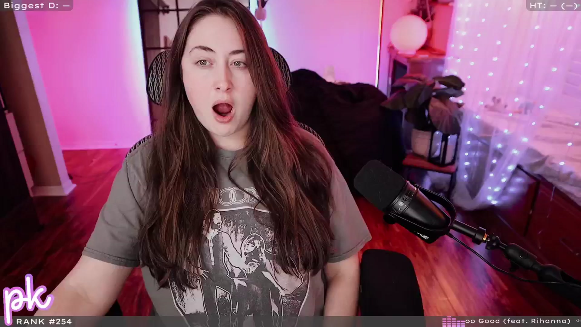 Gallery image thumbnail from EmoGirl's myfreecams stream on, 02/13/2024, 04:43 image 1 of 20