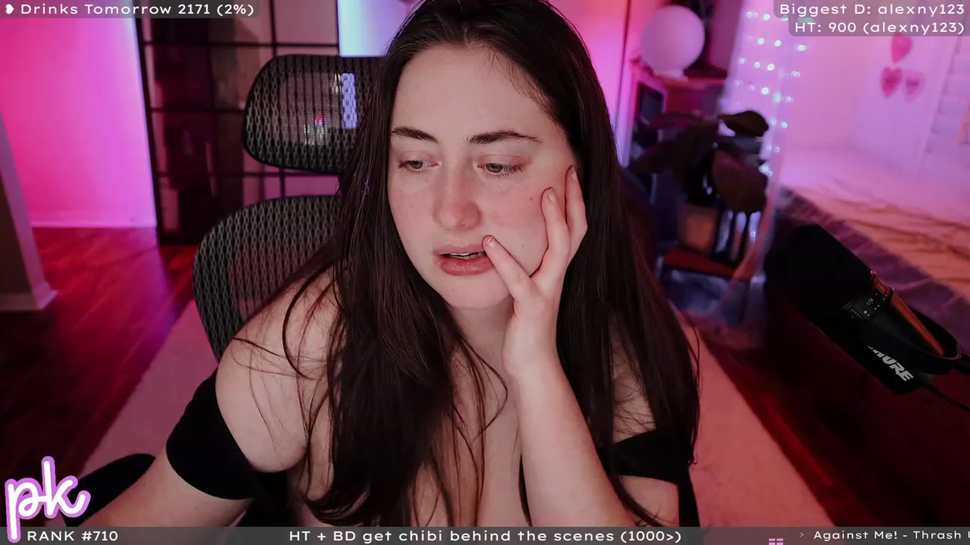 Gallery image thumbnail from EmoGirl's myfreecams stream on, 03/03/2024, 05:13 image 18 of 20