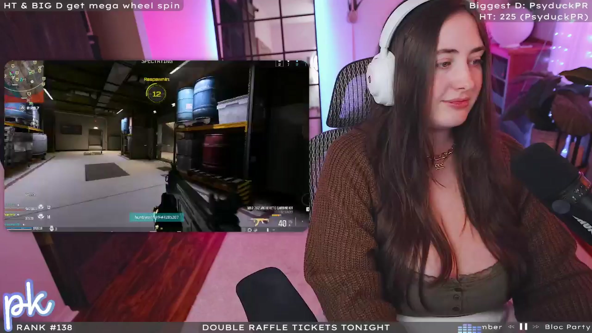 Gallery image thumbnail from EmoGirl's myfreecams stream on, 04/10/2024, 03:42 image 8 of 20