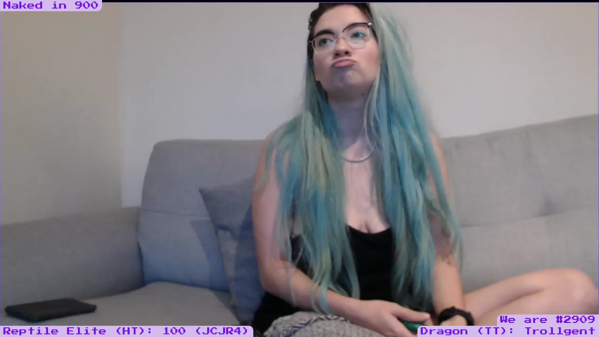 Gallery image thumbnail from EmoSmithers's myfreecams stream on, 12/04/2022, 16:24 image 6 of 20