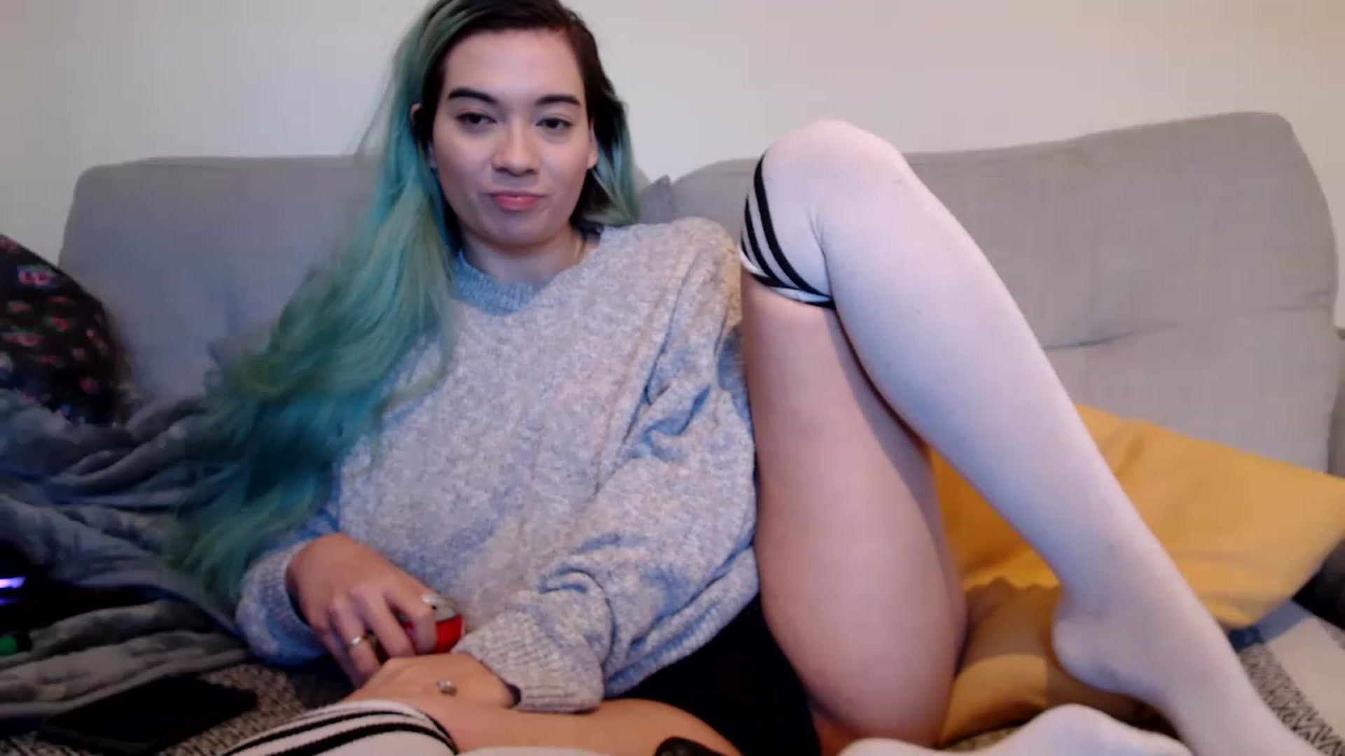 Gallery image thumbnail from EmoSmithers's myfreecams stream on, 12/15/2022, 14:42 image 17 of 20