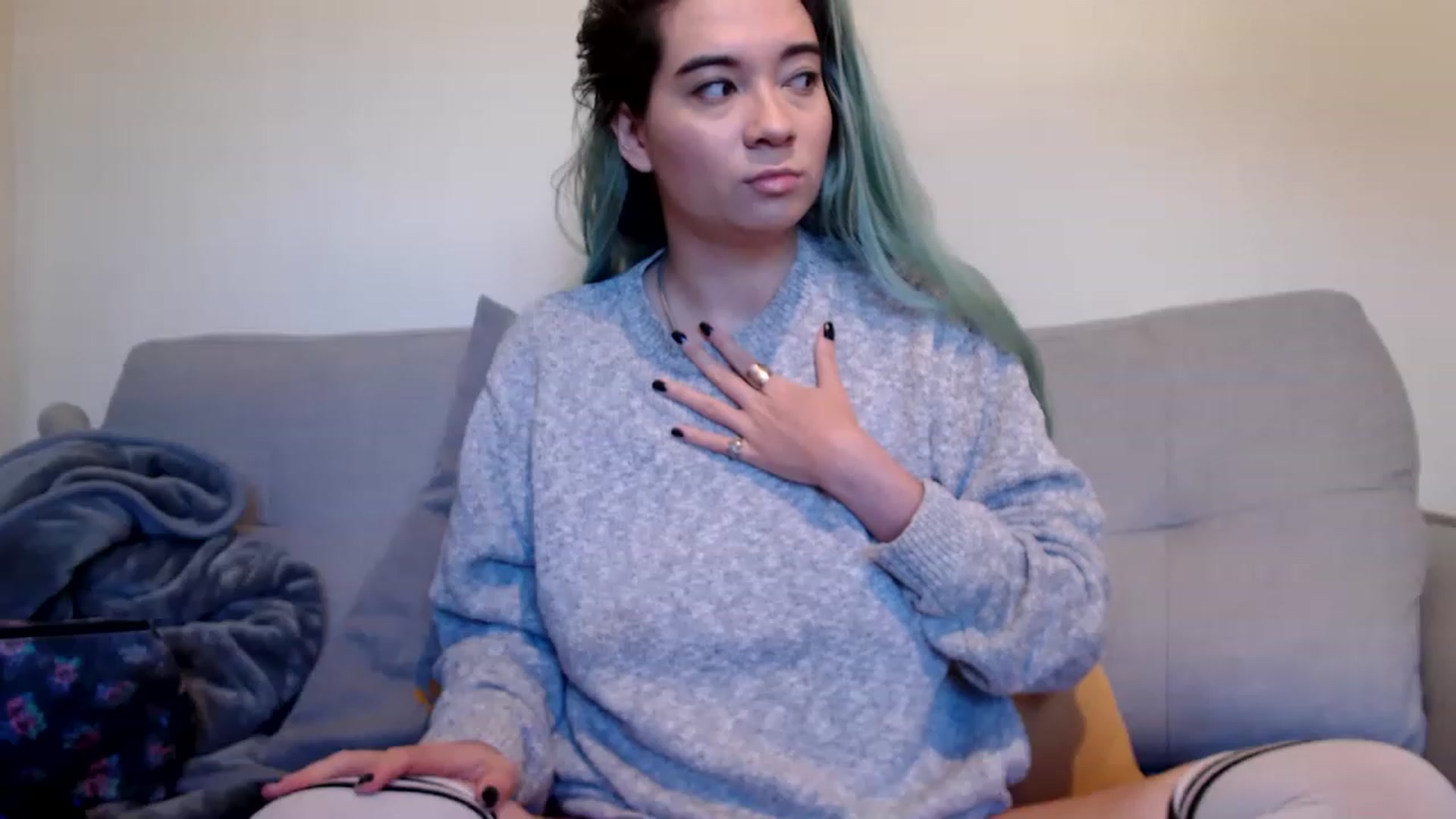 Gallery image thumbnail from EmoSmithers's myfreecams stream on, 12/15/2022, 14:42 image 4 of 20
