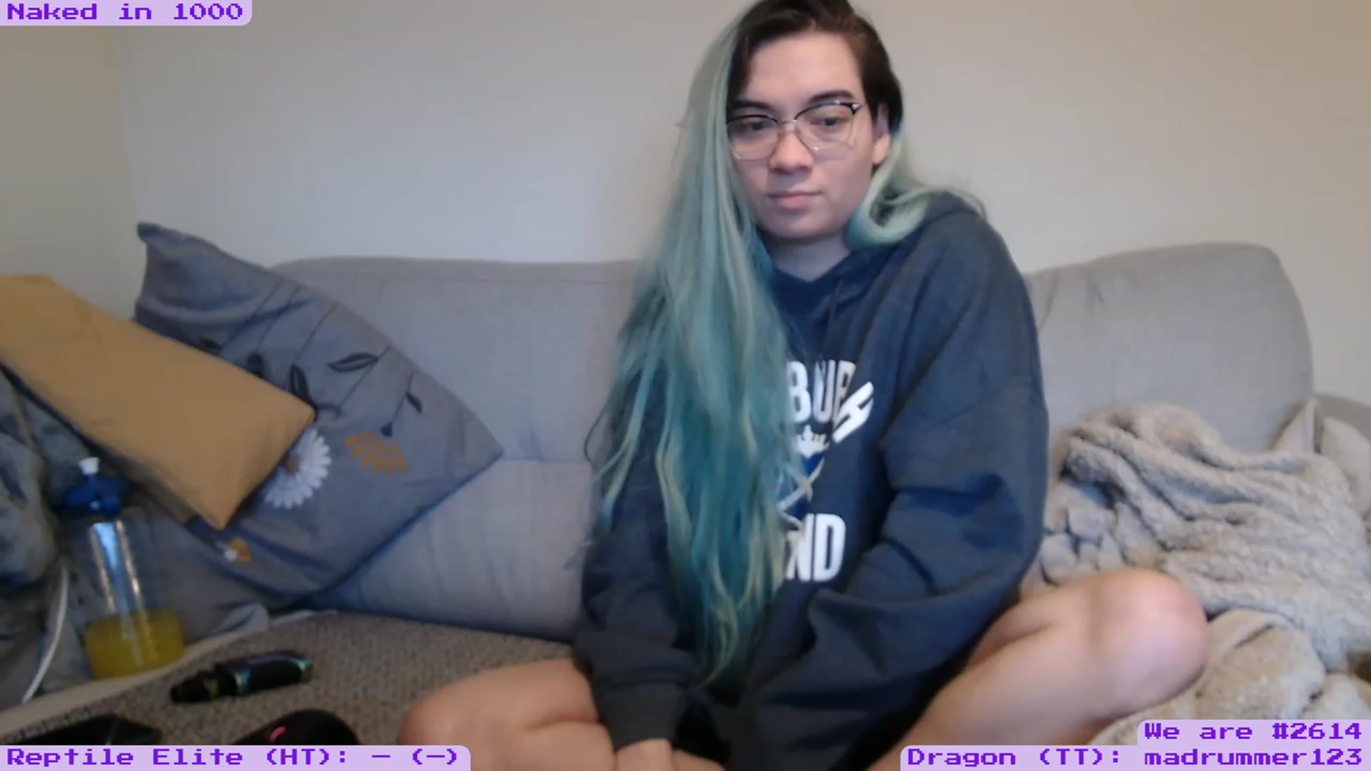 Gallery image thumbnail from EmoSmithers's myfreecams stream on, 01/12/2023, 13:37 image 12 of 20