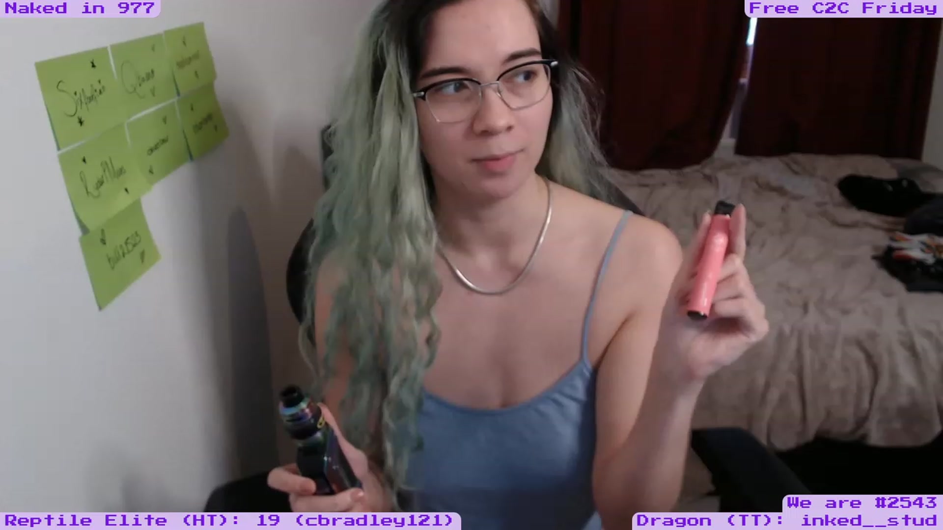 Gallery image thumbnail from EmoSmithers's myfreecams stream on, 04/07/2023, 15:23 image 6 of 20