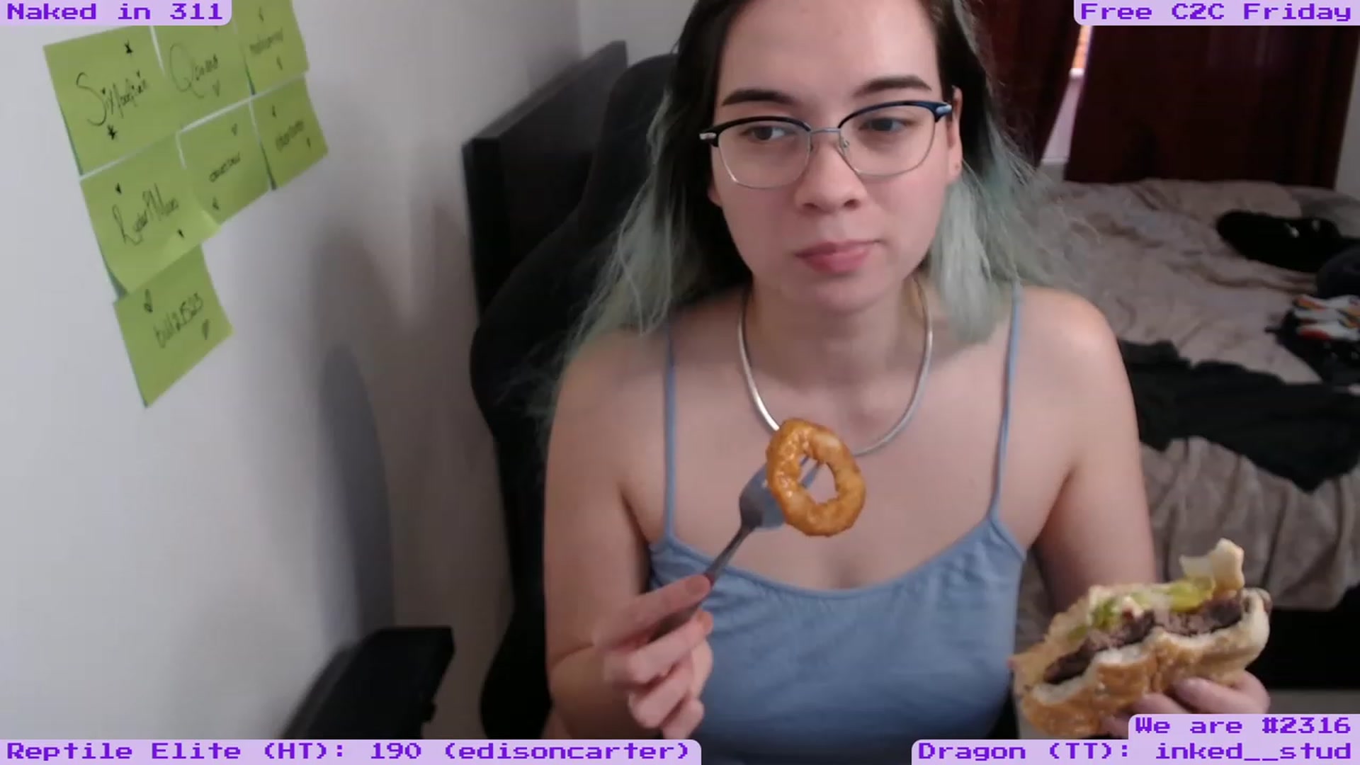 Gallery image thumbnail from EmoSmithers's myfreecams stream on, 04/07/2023, 15:23 image 17 of 20