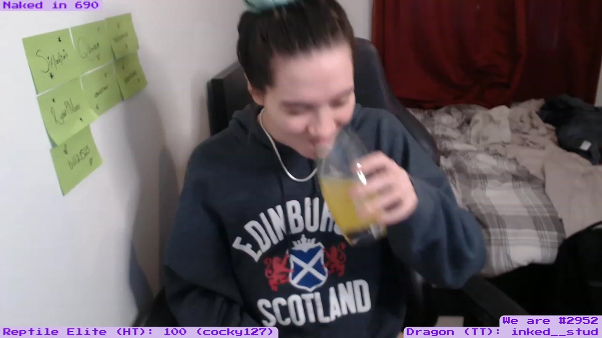Gallery image thumbnail from EmoSmithers's myfreecams stream on, 04/10/2023, 14:05 image 20 of 20