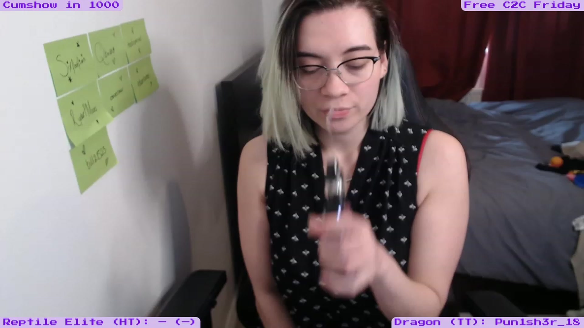 Gallery image thumbnail from EmoSmithers's myfreecams stream on, 04/28/2023, 18:40 image 1 of 20