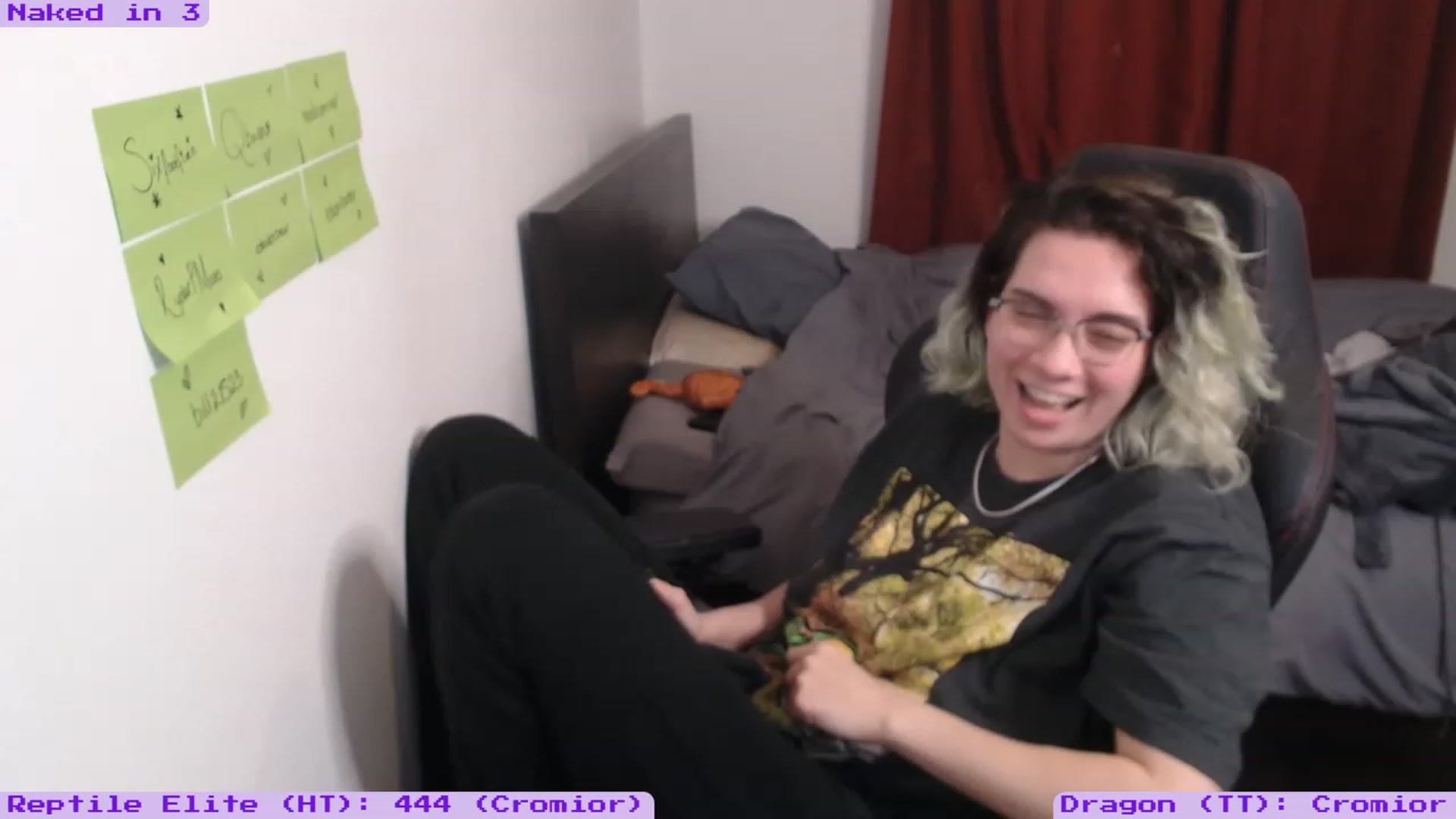 Gallery image thumbnail from EmoSmithers's myfreecams stream on, 05/06/2023, 12:48 image 17 of 20