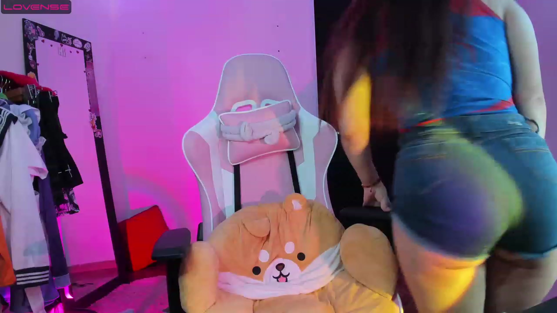 Gallery image thumbnail from Emoon's myfreecams stream on, 04/29/2023, 11:19 image 11 of 20