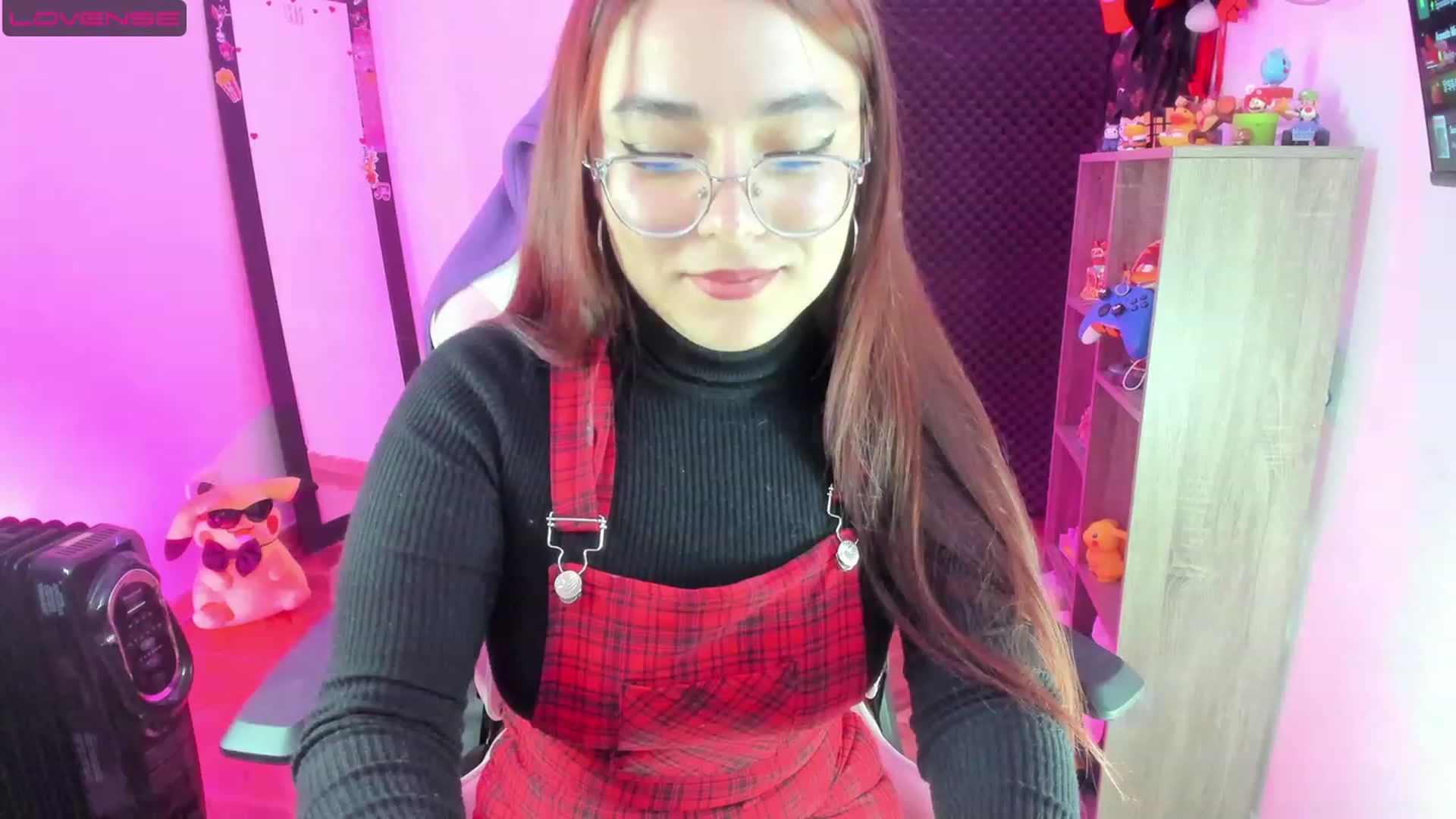 Gallery image thumbnail from Emoon's myfreecams stream on, 07/20/2023, 12:53 image 15 of 20