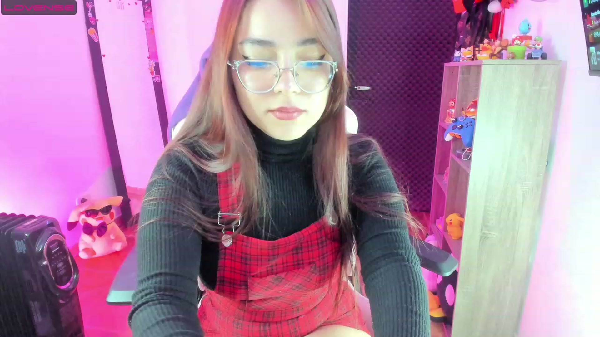 Gallery image thumbnail from Emoon's myfreecams stream on, 07/20/2023, 12:53 image 4 of 20