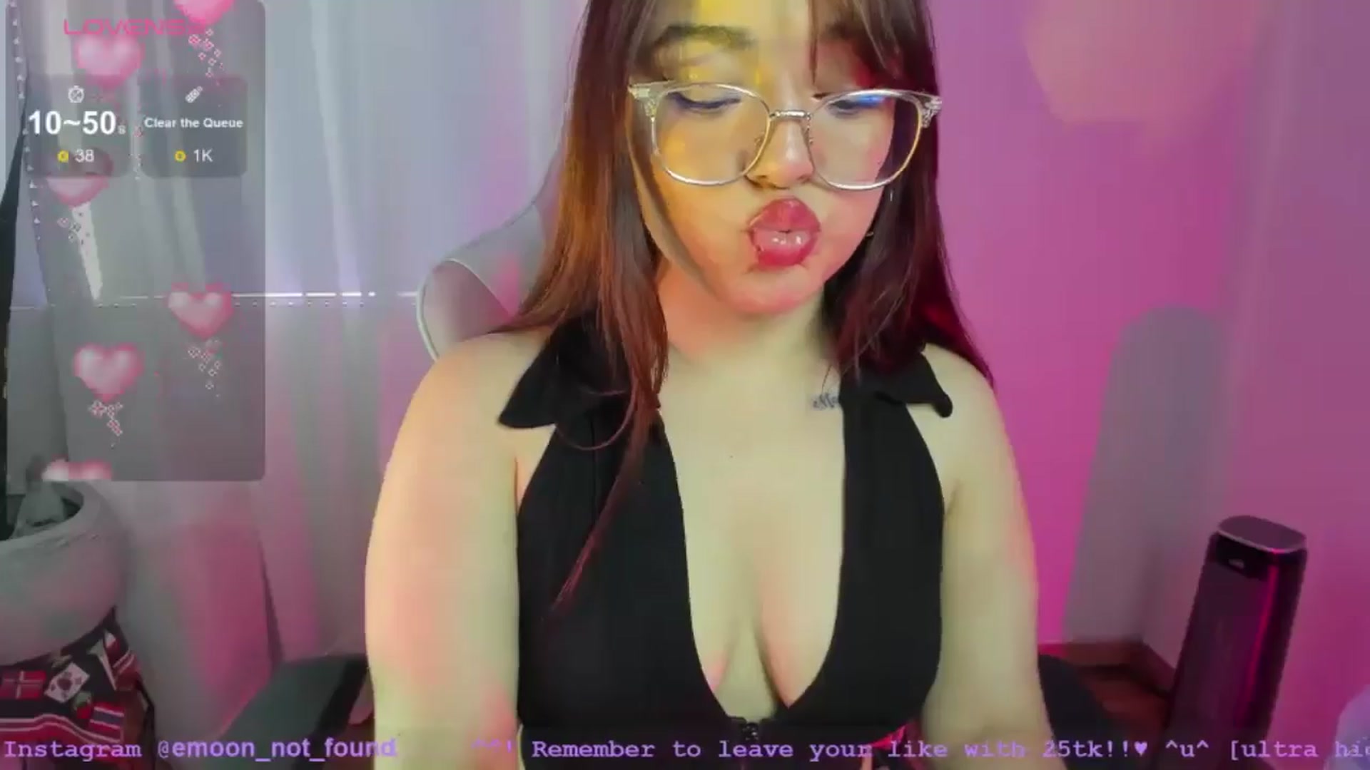 Gallery image thumbnail from Emoon's myfreecams stream on, 08/22/2024, 12:47 image 19 of 20