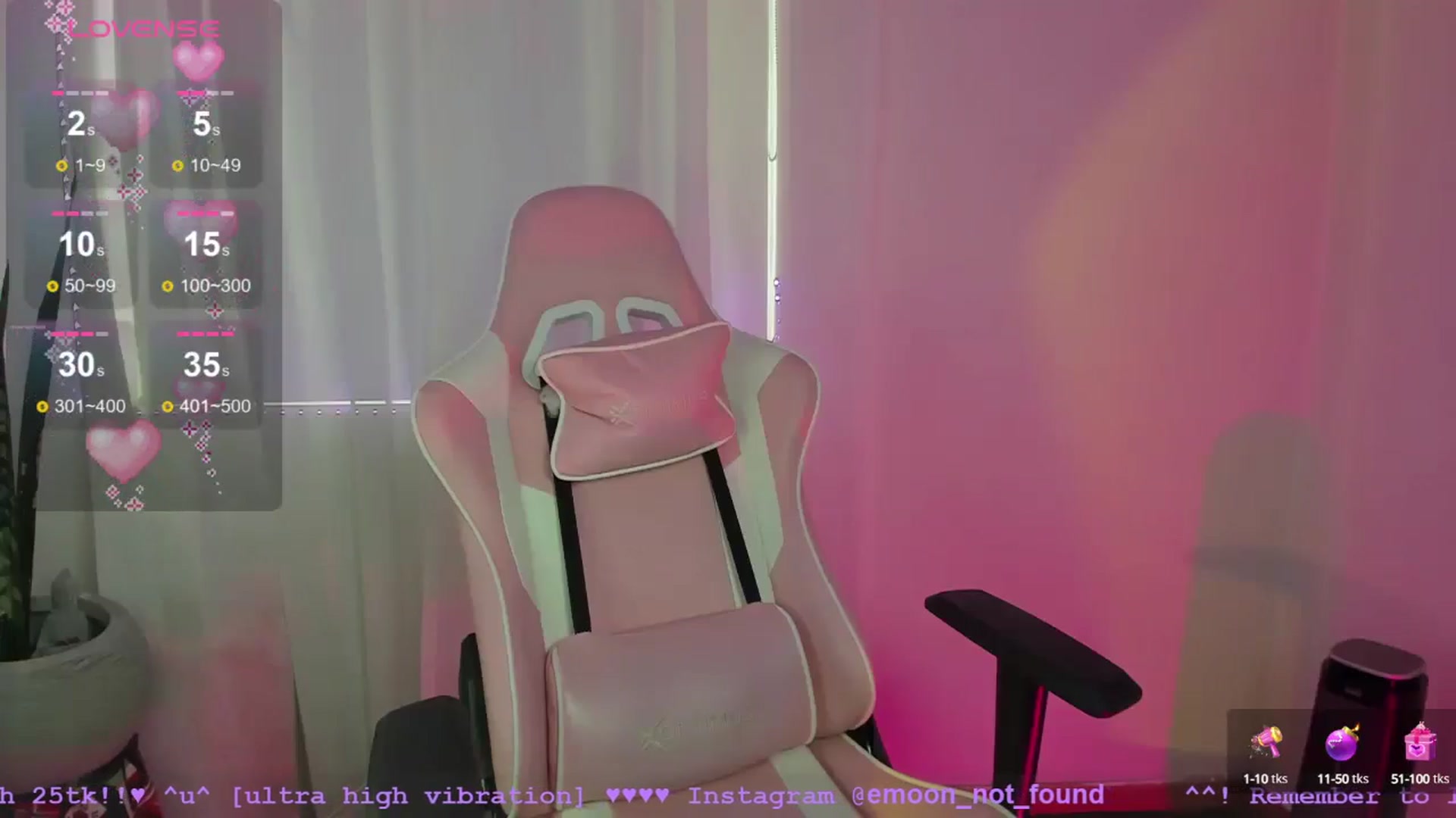 Gallery image thumbnail from Emoon's myfreecams stream on, 08/22/2024, 12:47 image 17 of 20