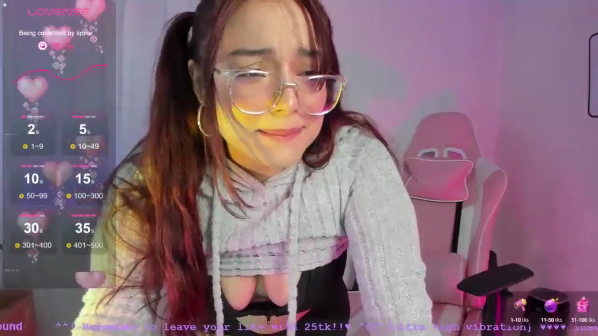 Gallery image thumbnail from Emoon's myfreecams stream on, 08/26/2024, 11:48 image 11 of 20