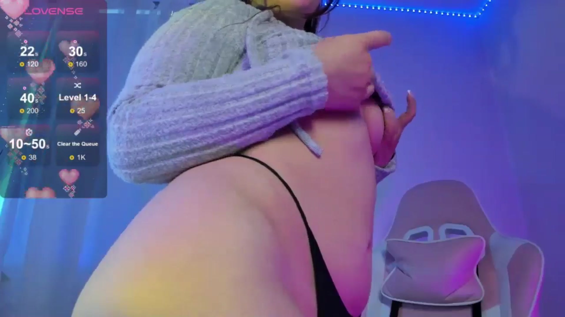 Gallery image thumbnail from Emoon's myfreecams stream on, 09/18/2024, 16:33 image 14 of 20