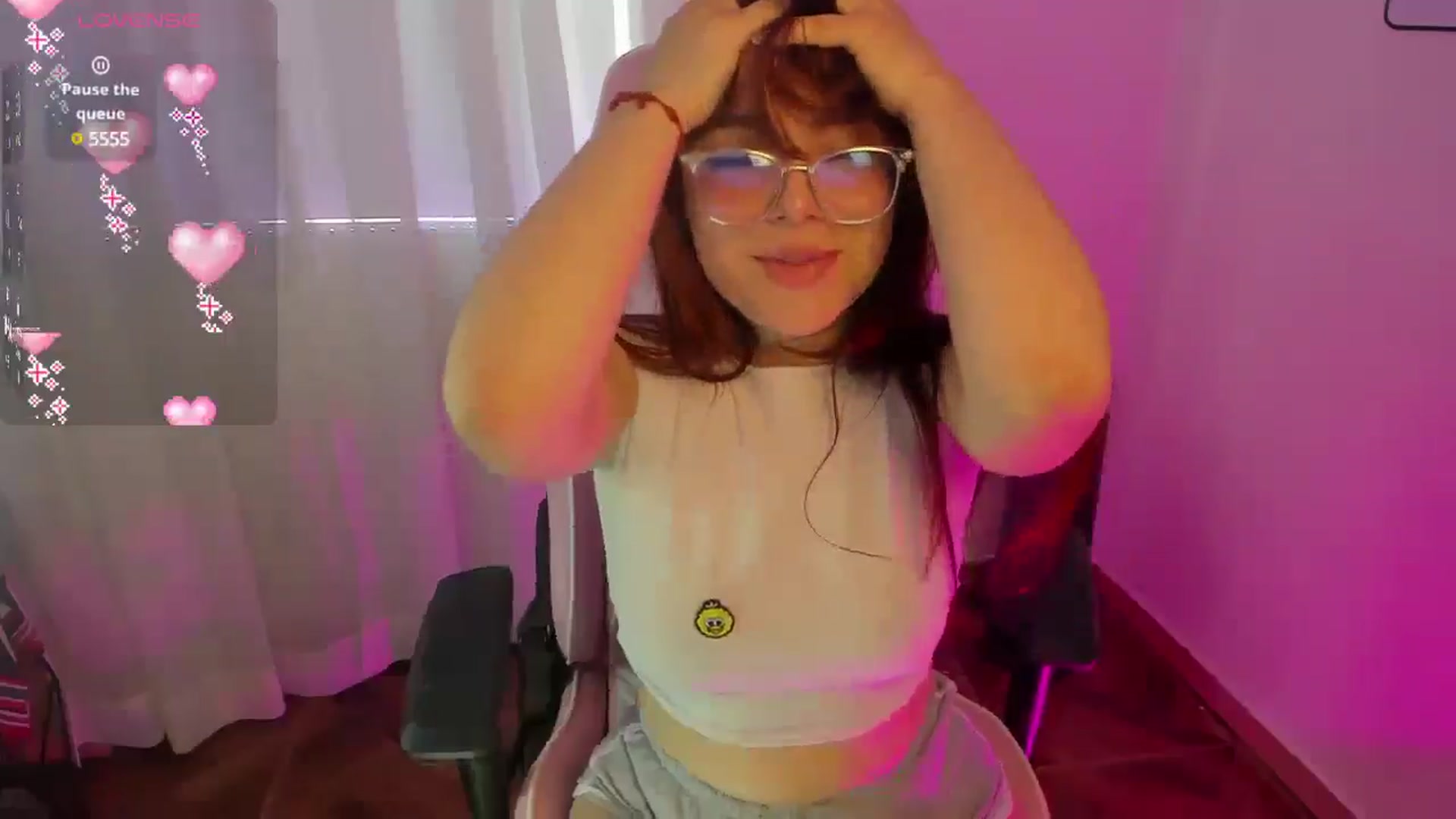 Gallery image thumbnail from Emoon's myfreecams stream on, 09/20/2024, 17:01 image 10 of 20