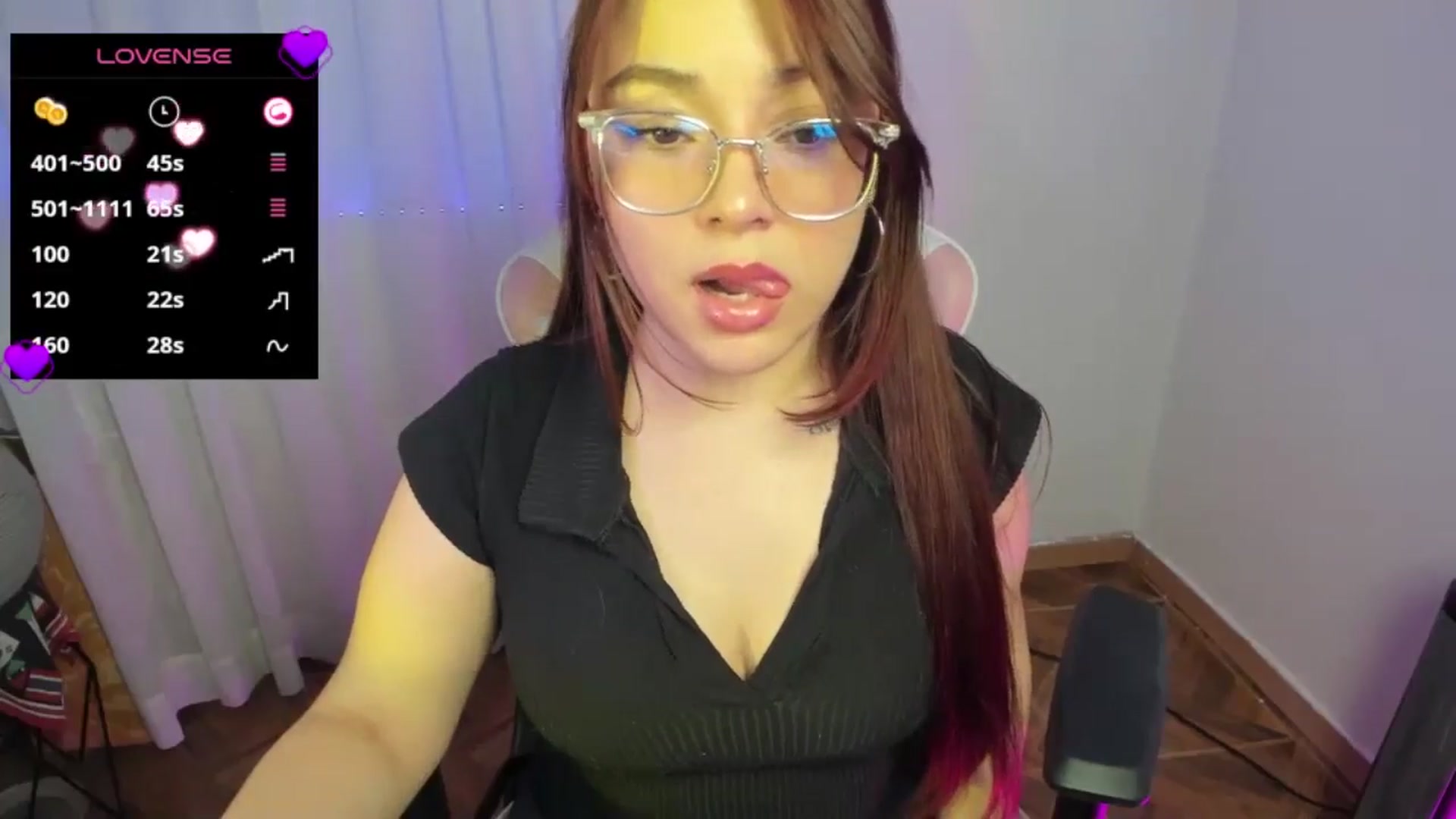 Gallery image thumbnail from Emoon's myfreecams stream on, 10/16/2024, 09:57 image 14 of 20