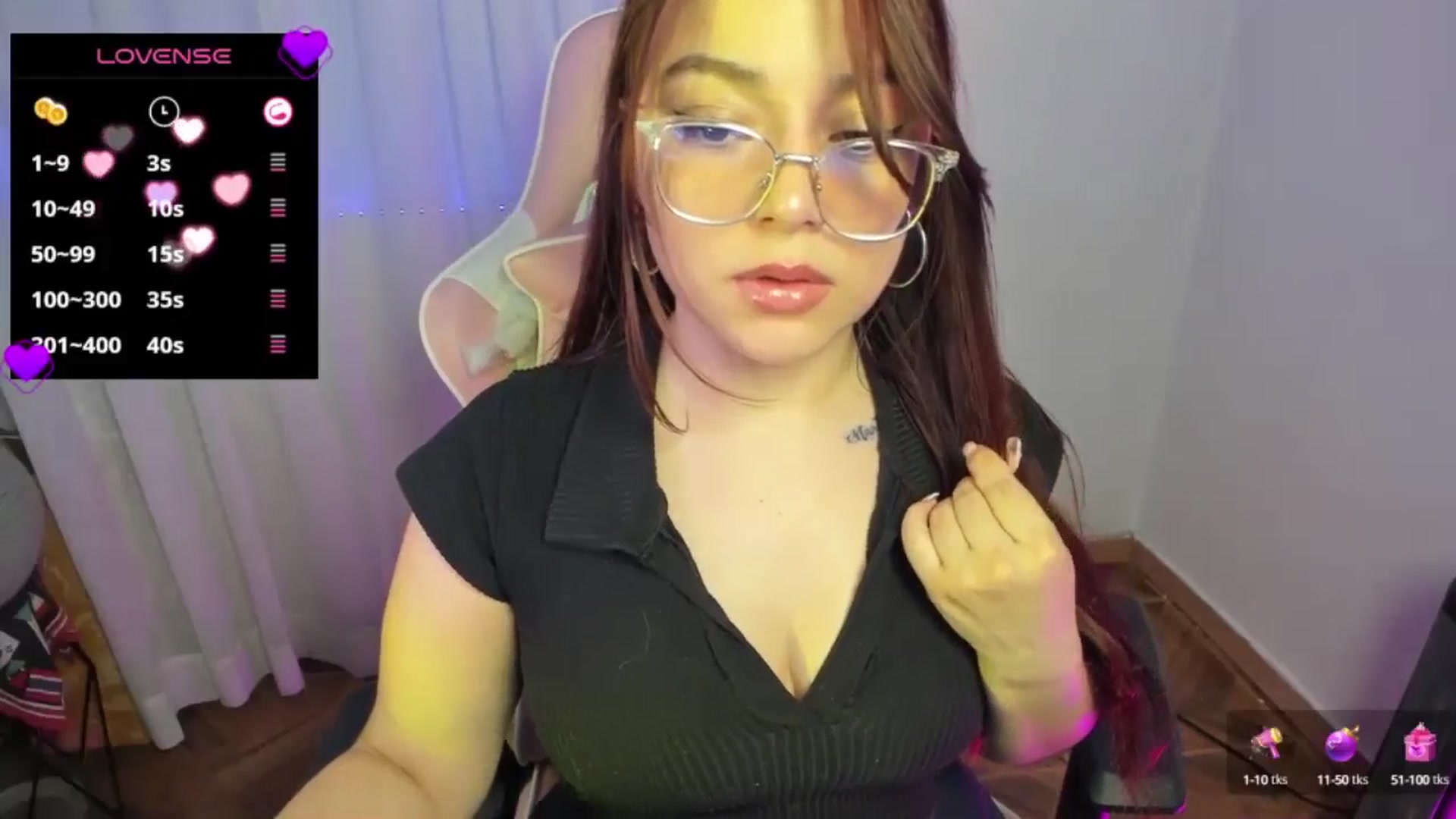 Gallery image thumbnail from Emoon's myfreecams stream on, 10/16/2024, 09:57 image 18 of 20
