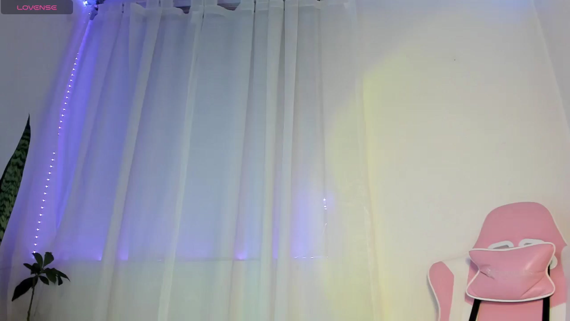 Gallery image thumbnail from Emoon's myfreecams stream on, 01/15/2025, 11:44 image 5 of 20