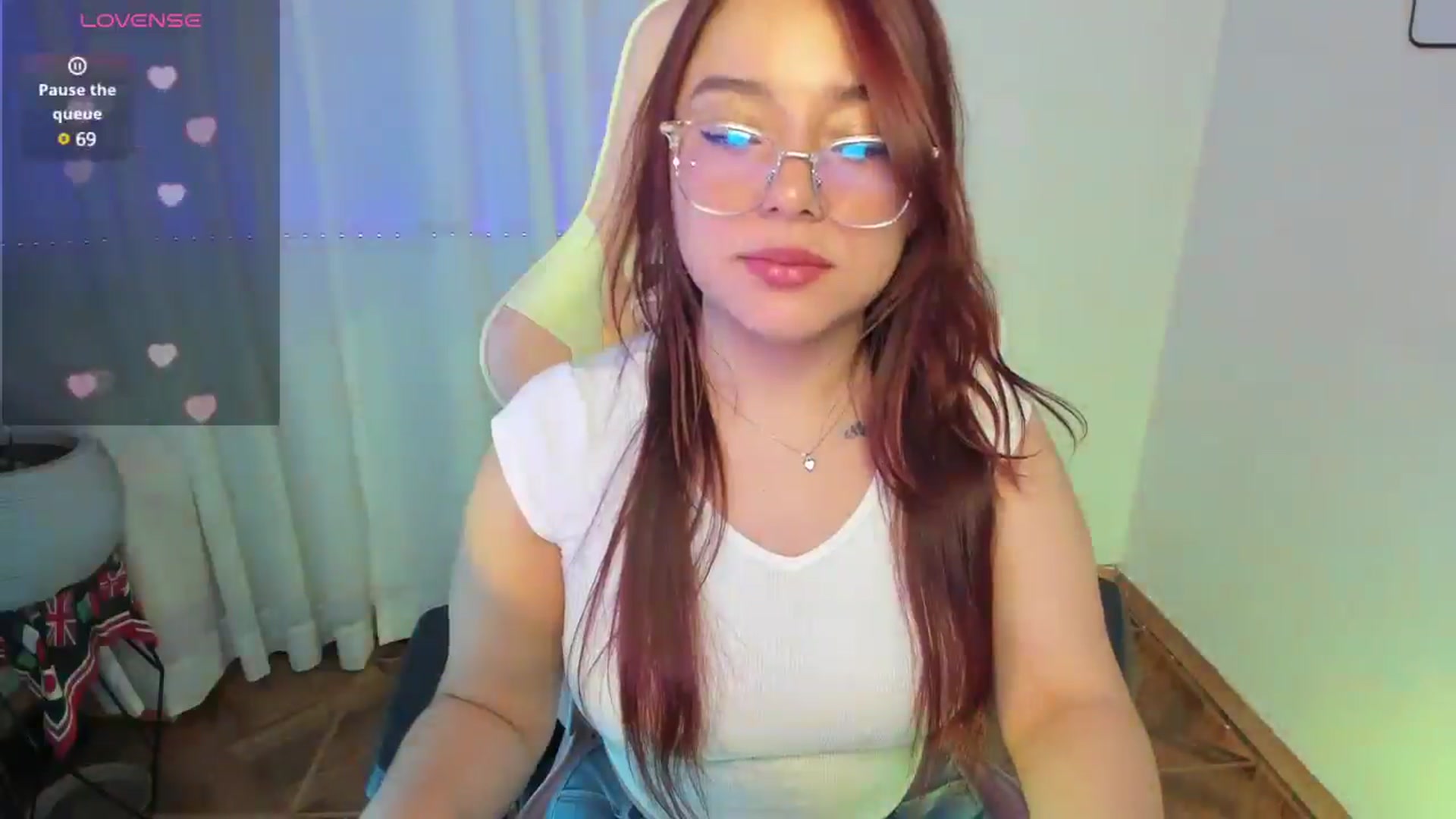 Gallery image thumbnail from Emoon's myfreecams stream on, 03/11/2025, 09:08 image 11 of 20