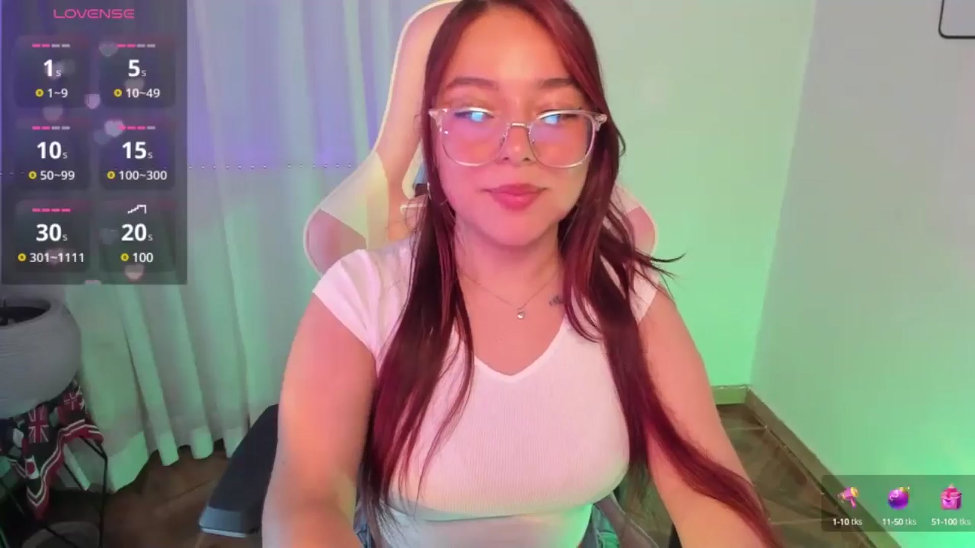 Gallery image thumbnail from Emoon's myfreecams stream on, 03/11/2025, 10:54 image 17 of 20