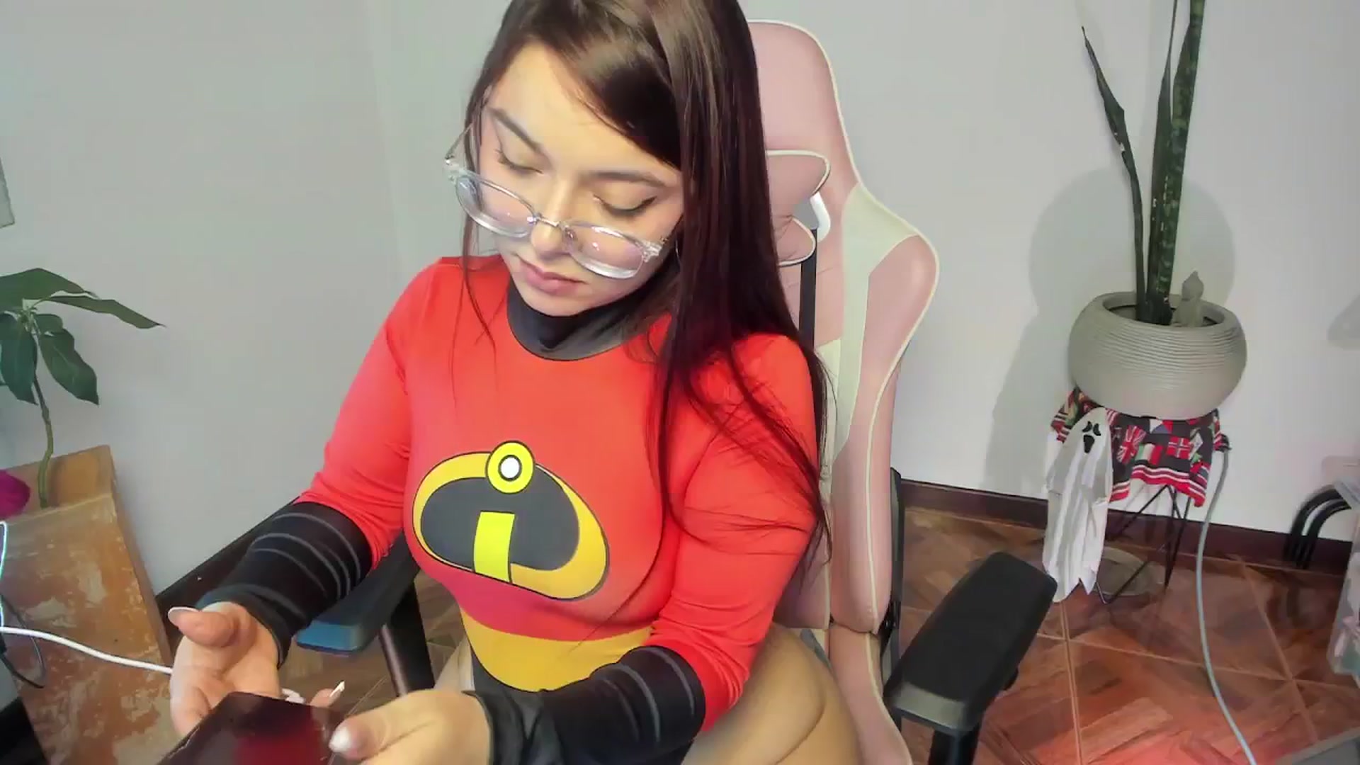 Gallery image thumbnail from Emoon's myfreecams stream on, 10/12/2025, 09:24 image 7 of 20