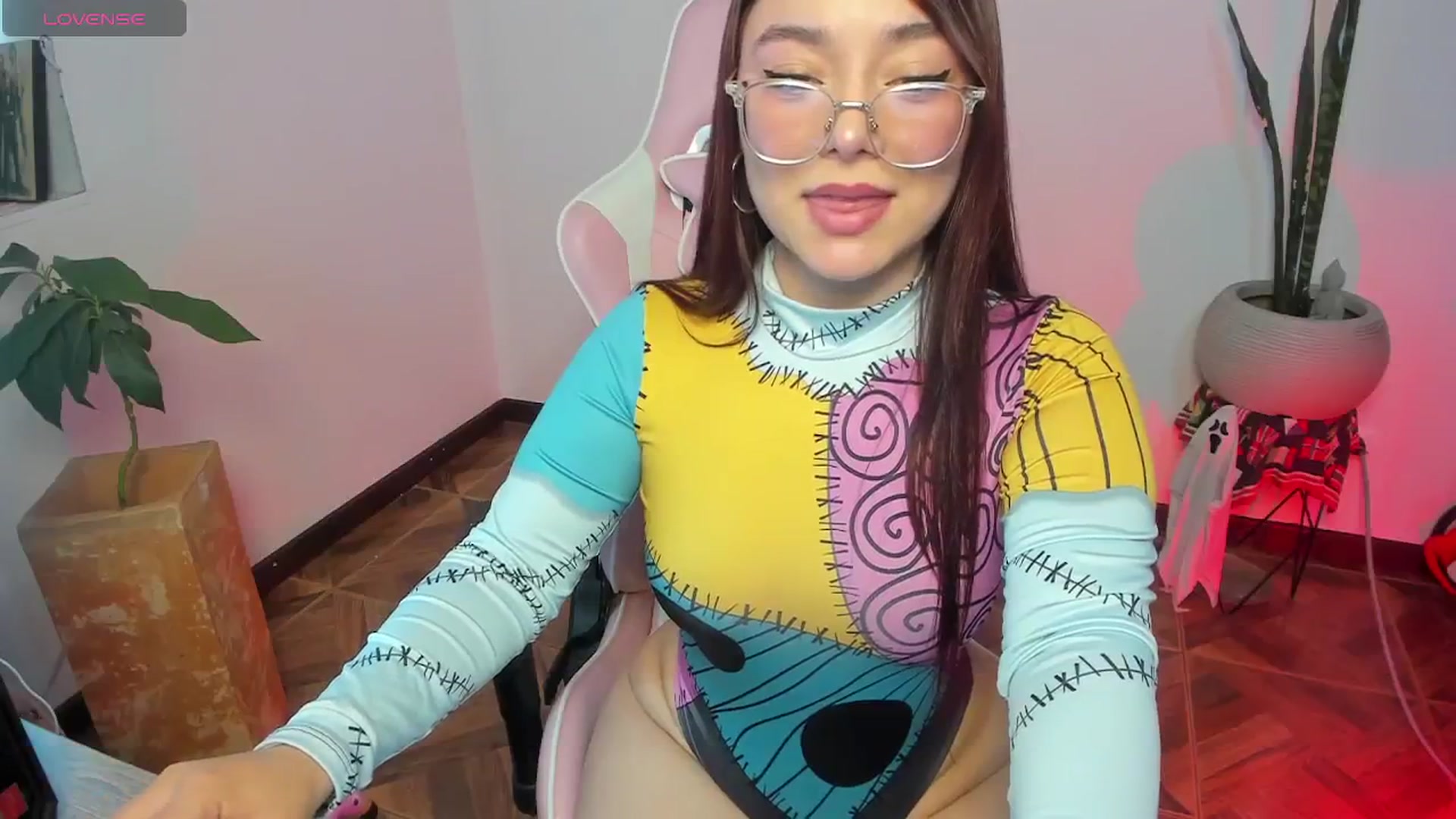 Gallery image thumbnail from Emoon's myfreecams stream on, 10/21/2025, 16:39 image 7 of 20