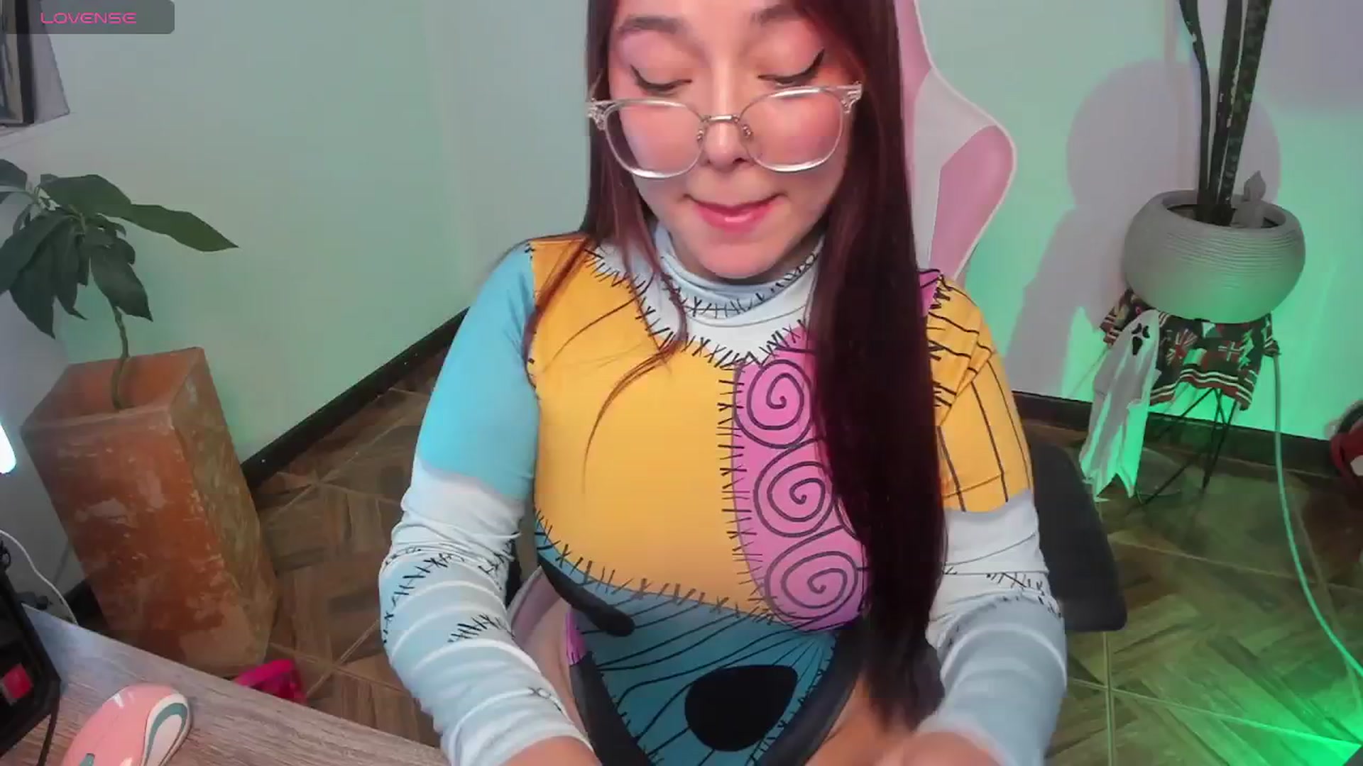 Gallery image thumbnail from Emoon's myfreecams stream on, 10/21/2025, 18:19 image 7 of 20
