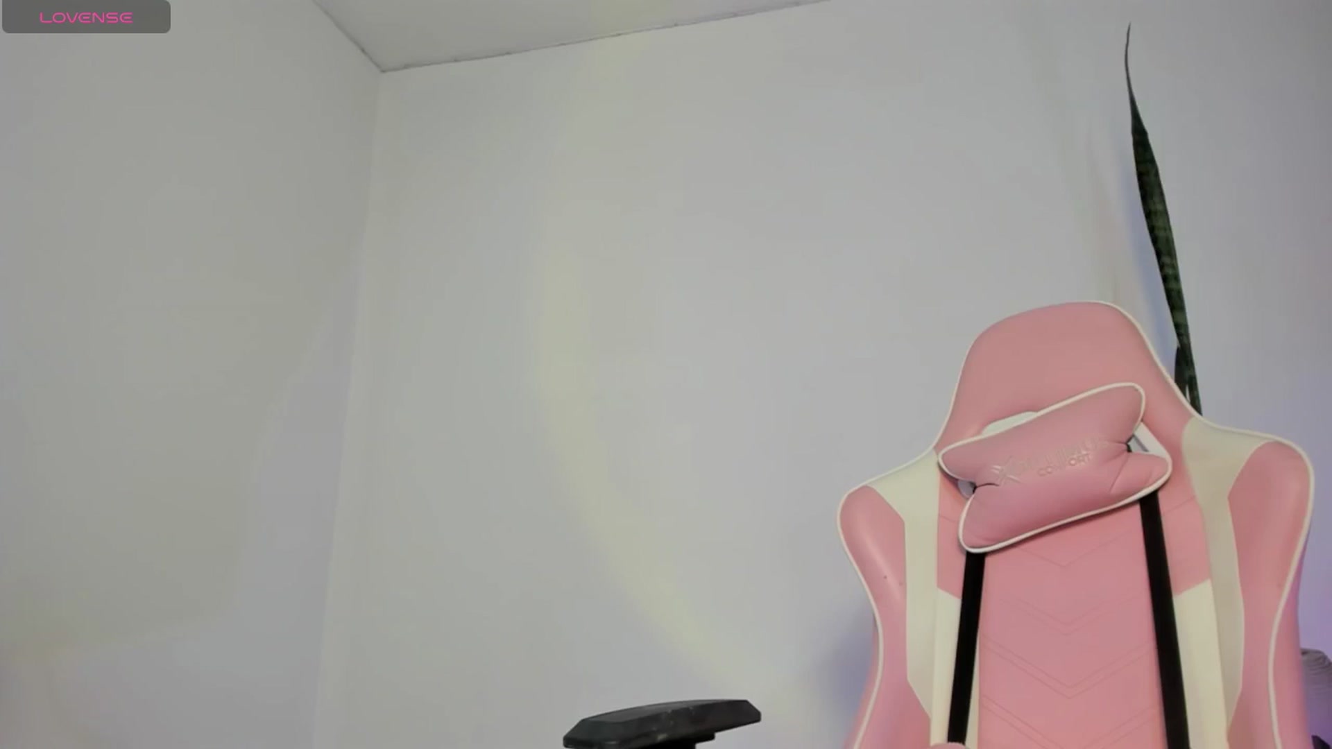 Gallery image thumbnail from Emoon's myfreecams stream on, 11/28/2025, 14:45 image 9 of 20