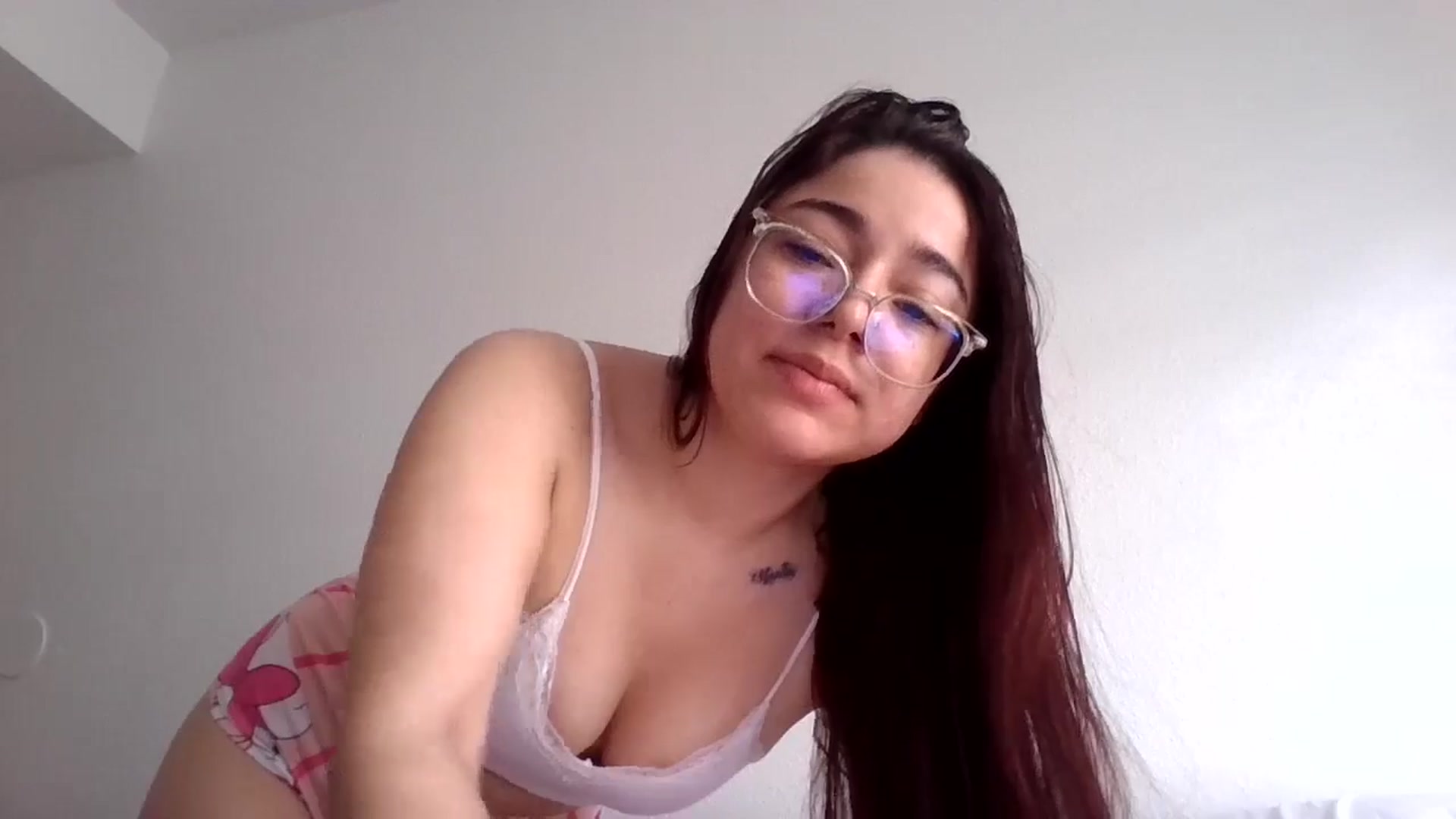 Gallery image thumbnail from Emoon's myfreecams stream on, 02/09/2026, 18:50 image 9 of 20