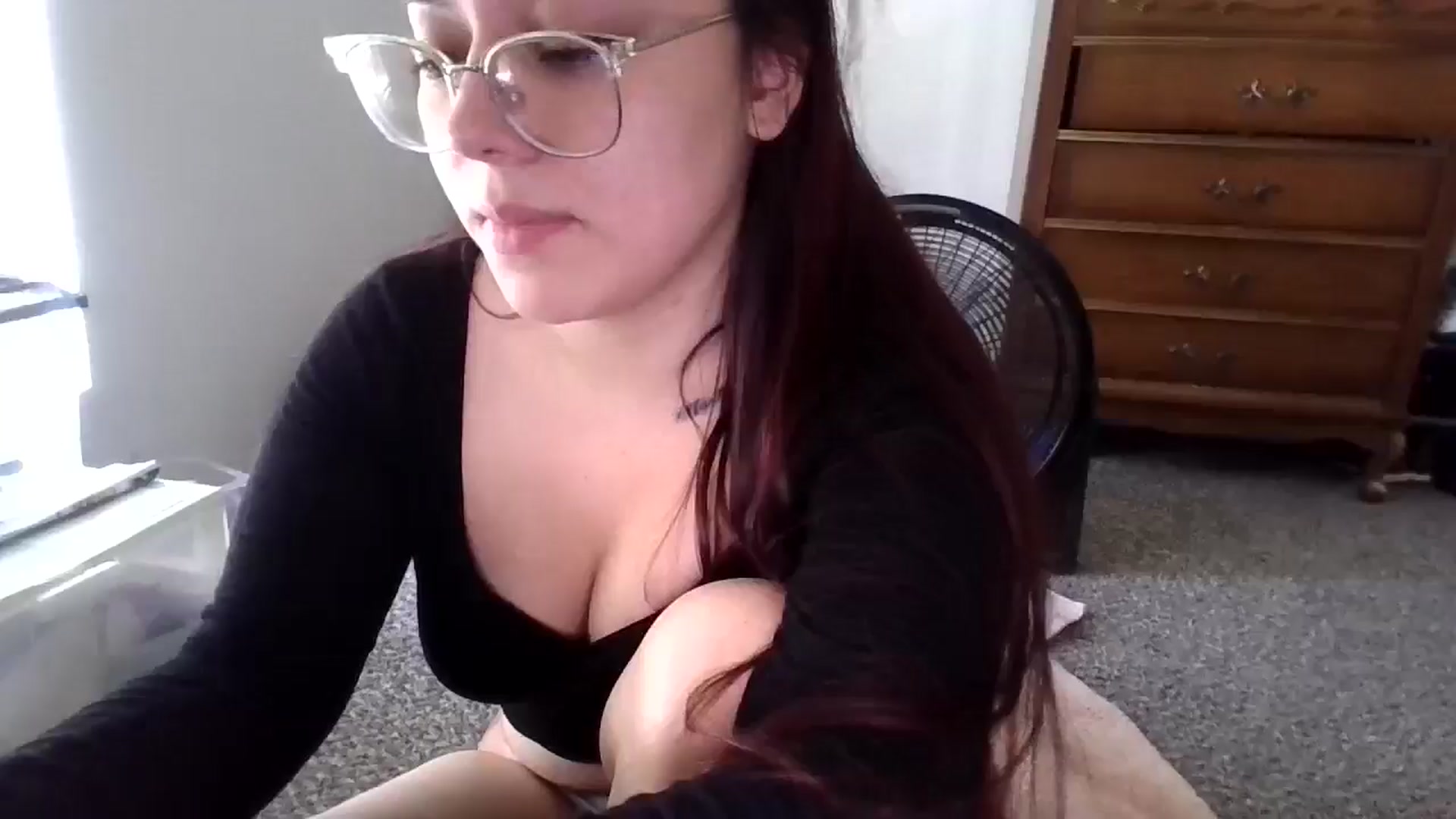 Gallery image thumbnail from Emoon's myfreecams stream on, 04/28/2026, 21:37 image 13 of 20