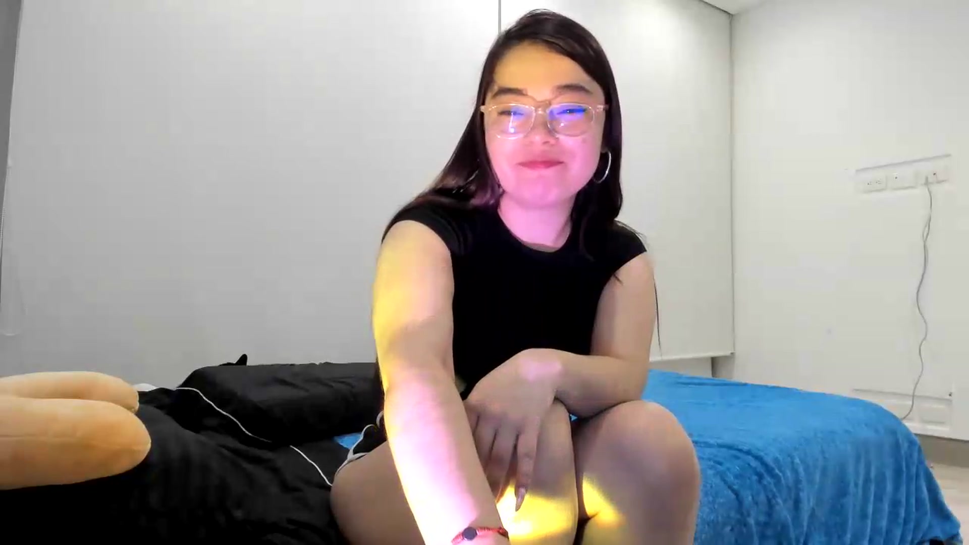 Gallery image thumbnail from Emoon's myfreecams stream on, 07/26/2026, 09:38 image 7 of 20