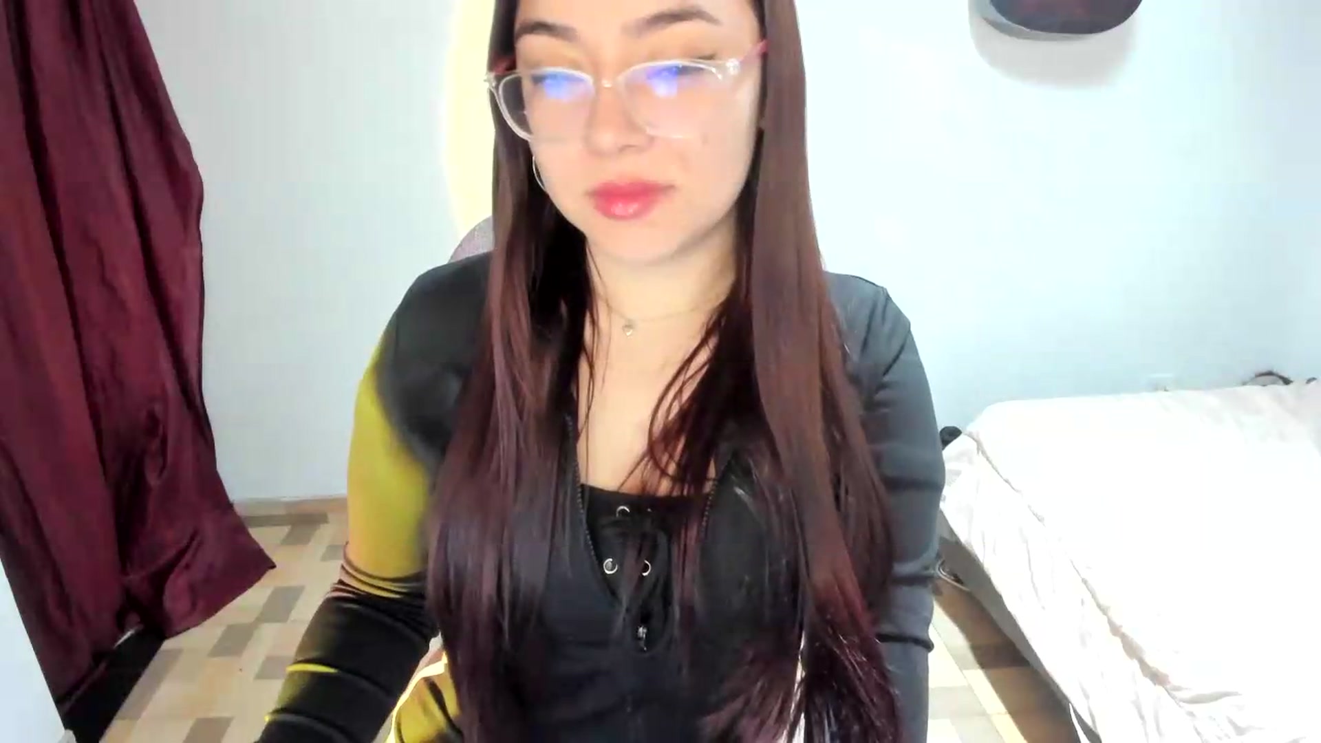 Gallery image thumbnail from Emoon's myfreecams stream on, 08/17/2026, 08:46 image 12 of 20