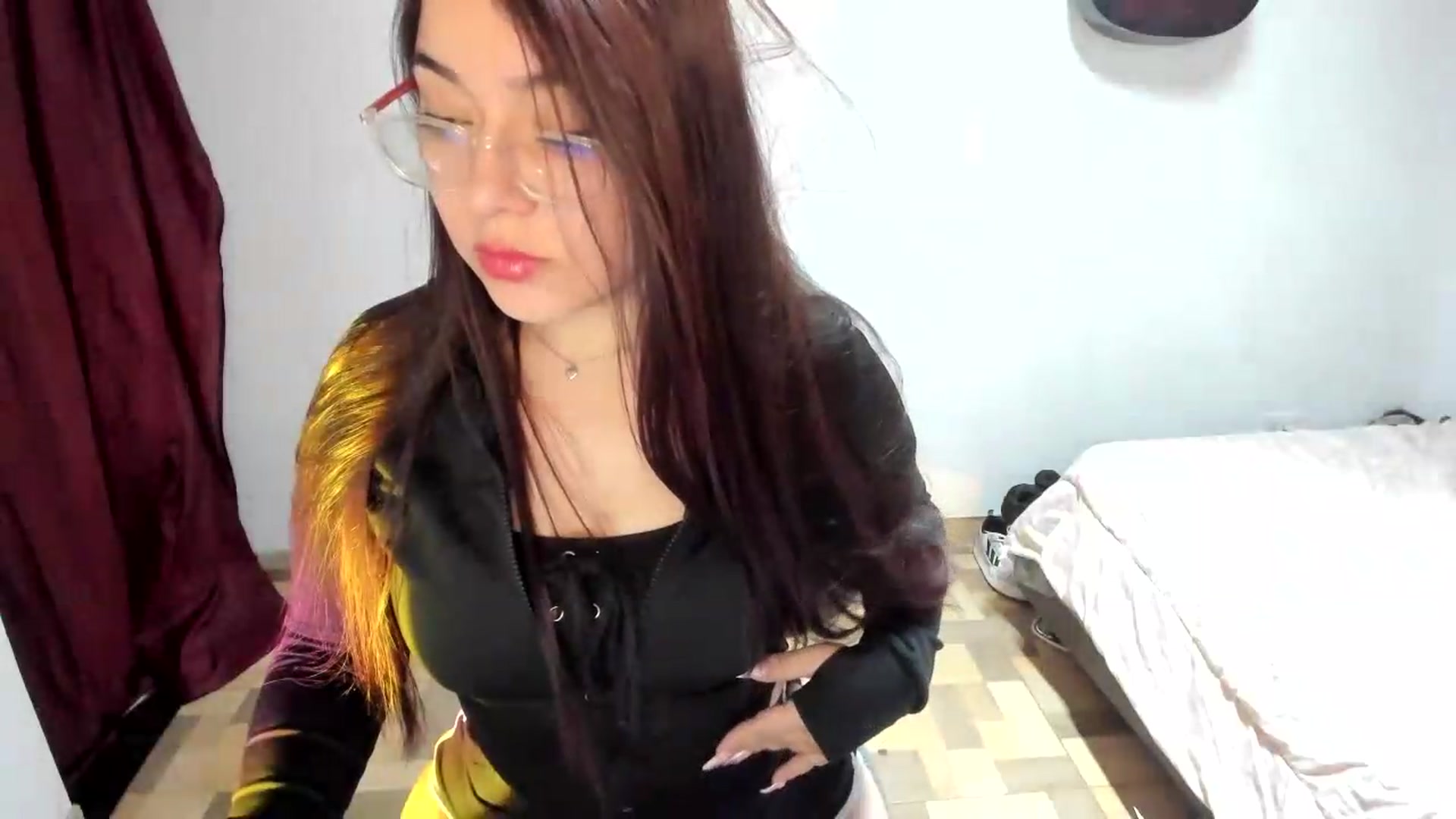 Gallery image thumbnail from Emoon's myfreecams stream on, 08/17/2026, 08:46 image 14 of 20