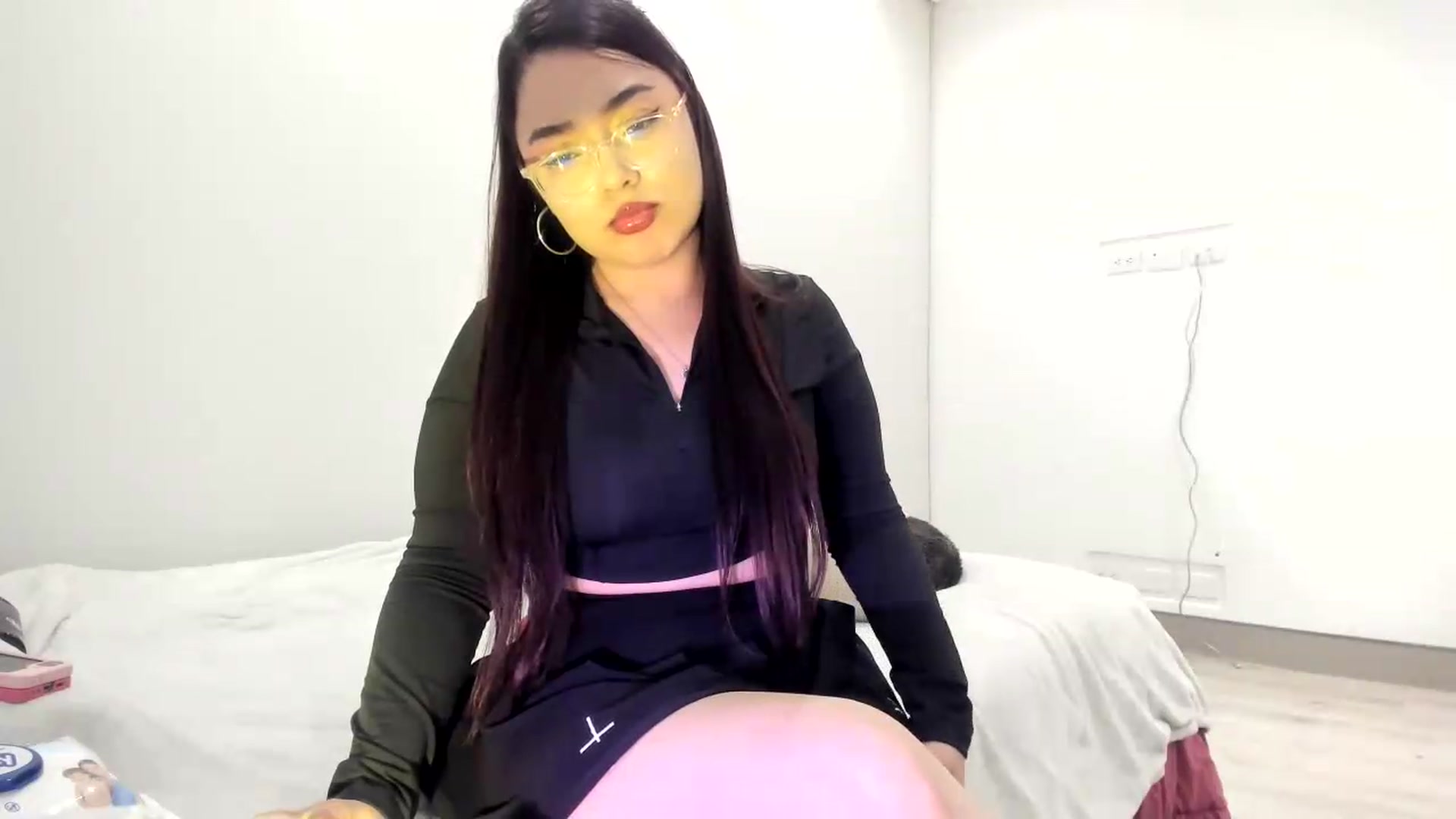Gallery image thumbnail from Emoon's myfreecams stream on, 08/22/2026, 08:58 image 14 of 20
