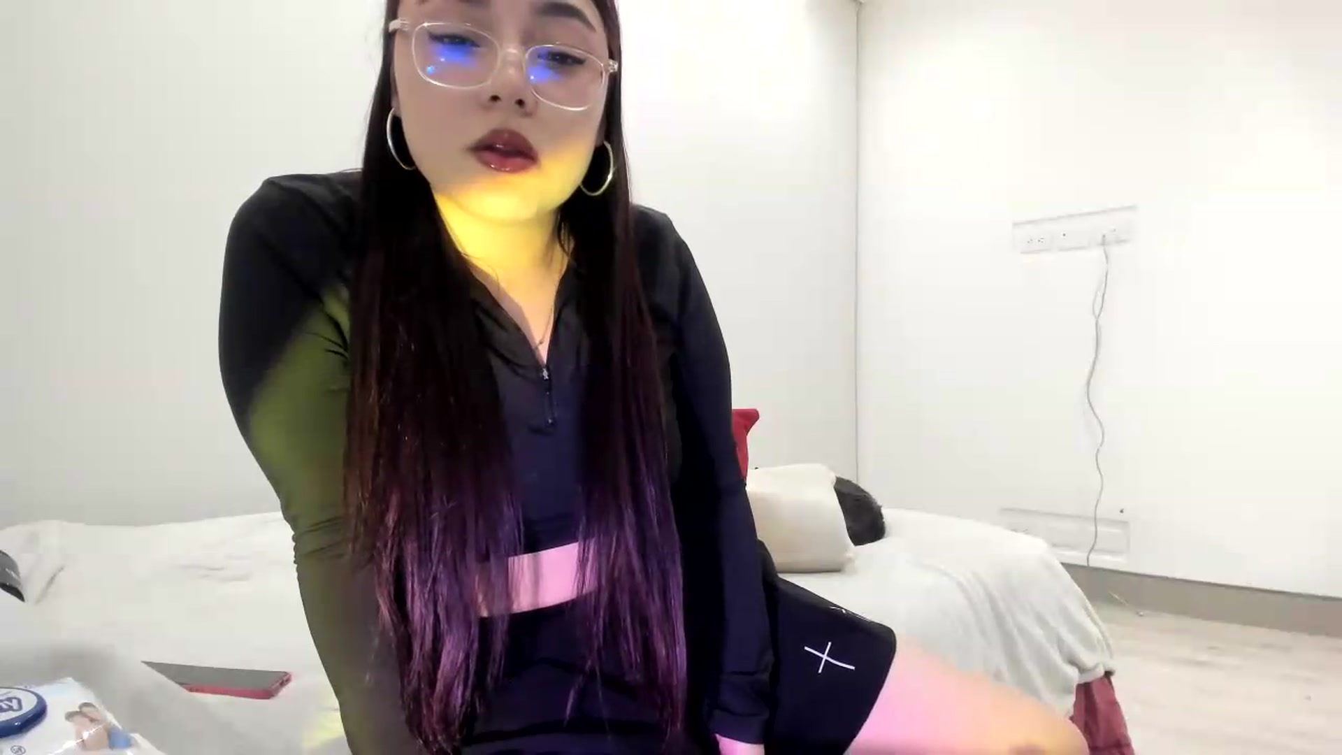 Gallery image thumbnail from Emoon's myfreecams stream on, 08/22/2026, 08:58 image 10 of 20