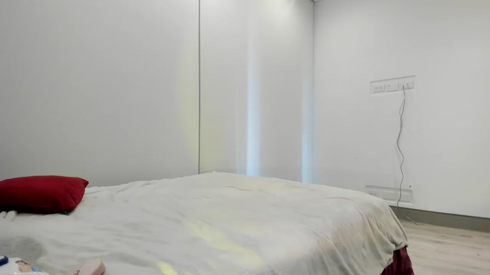 Gallery image thumbnail from Emoon's myfreecams stream on, 08/22/2026, 13:02 image 5 of 20