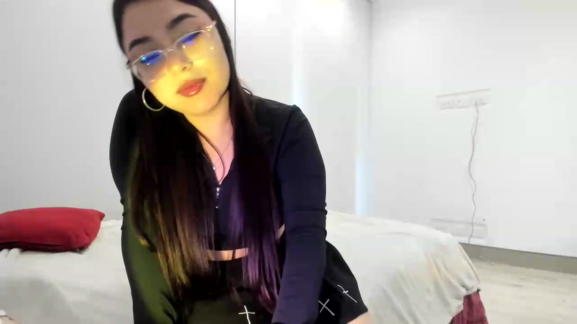 Gallery image thumbnail from Emoon's myfreecams stream on, 08/22/2026, 13:02 image 19 of 20