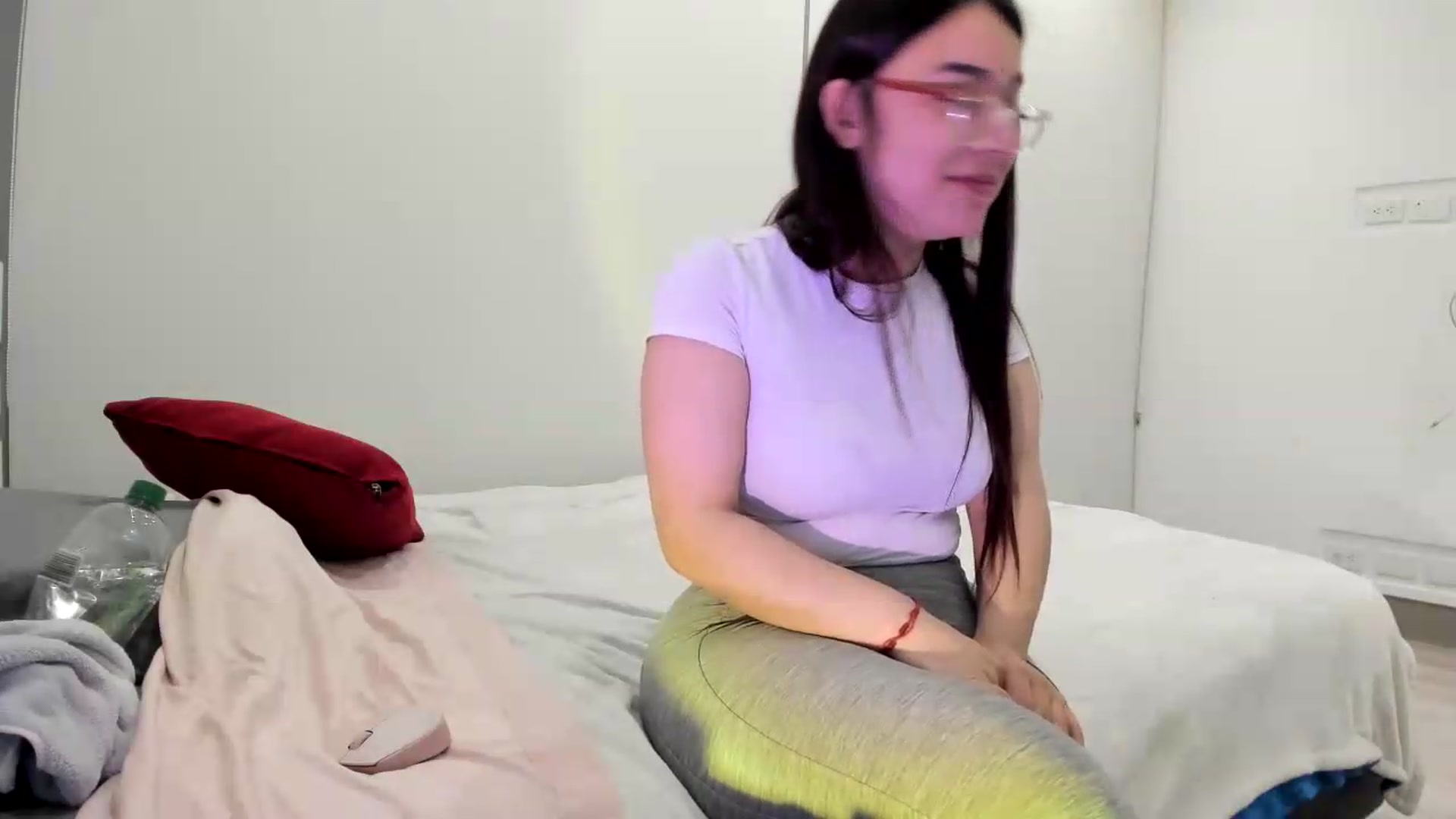 Gallery image thumbnail from Emoon's myfreecams stream on, 09/05/2026, 10:00 image 20 of 20
