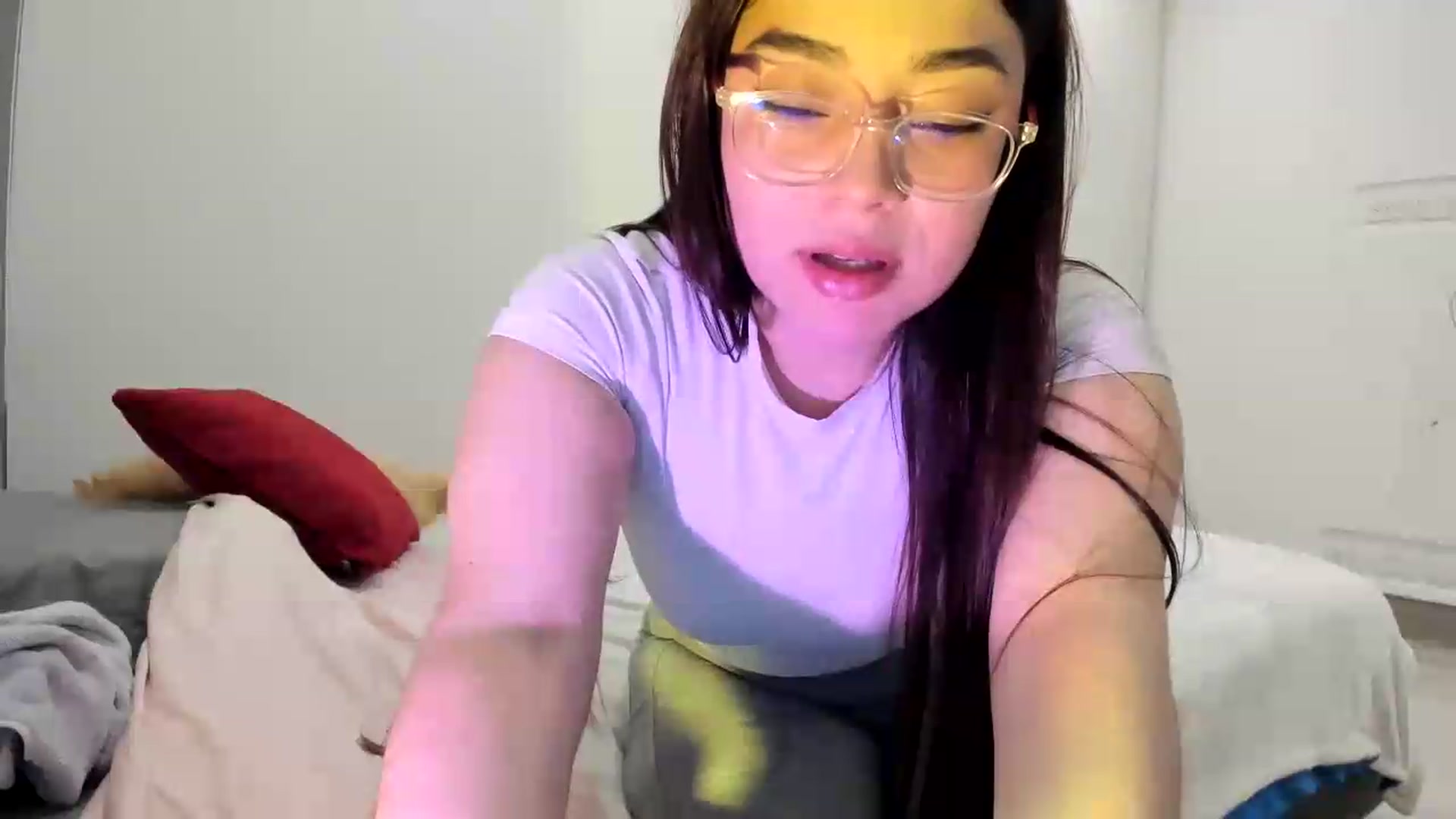 Gallery image thumbnail from Emoon's myfreecams stream on, 09/05/2026, 10:00 image 10 of 20
