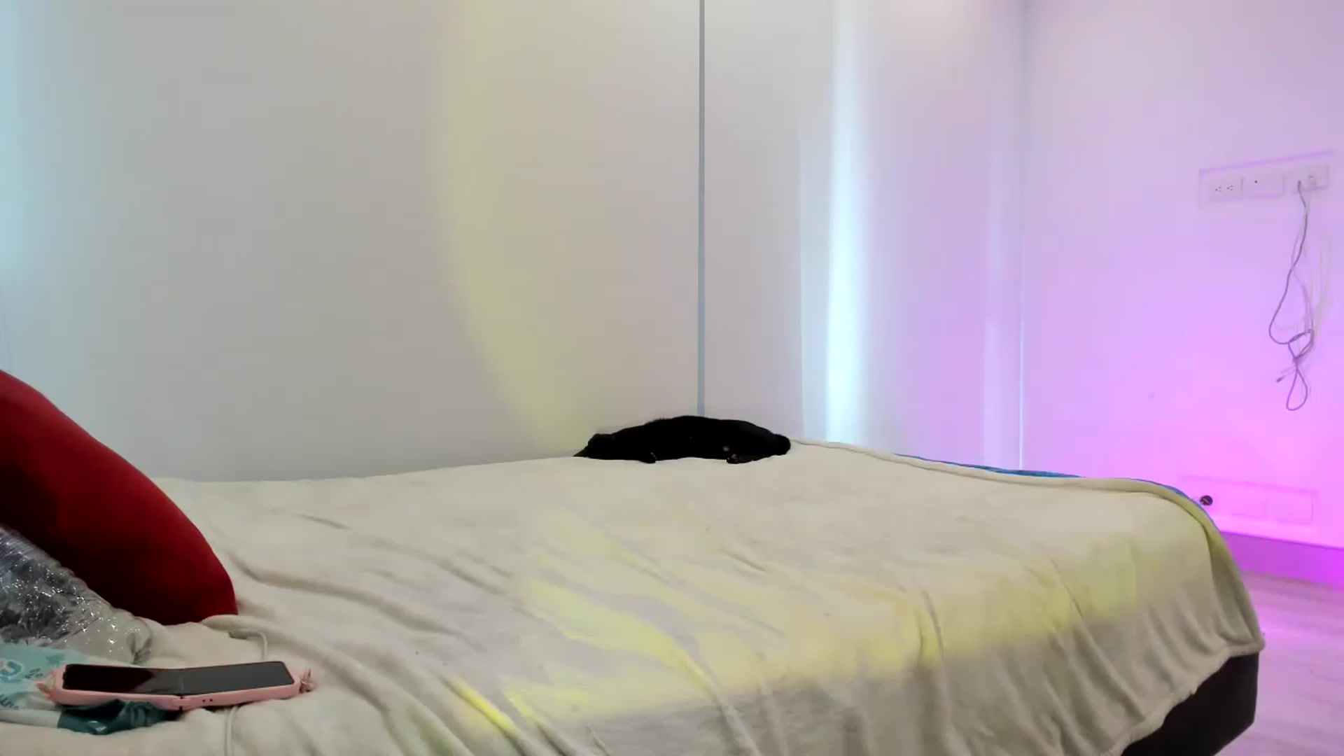 Gallery image thumbnail from Emoon's myfreecams stream on, 09/18/2026, 16:03 image 8 of 20