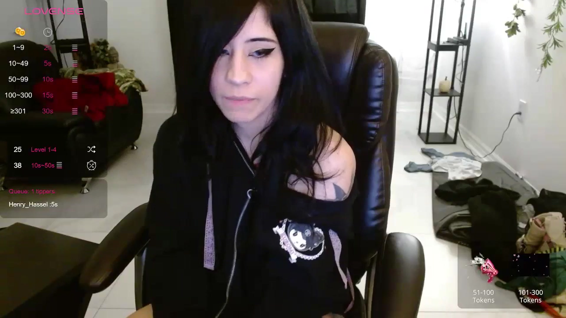 Gallery image thumbnail from Emoxbunny's myfreecams stream on, 11/28/2023, 21:22 image 15 of 20