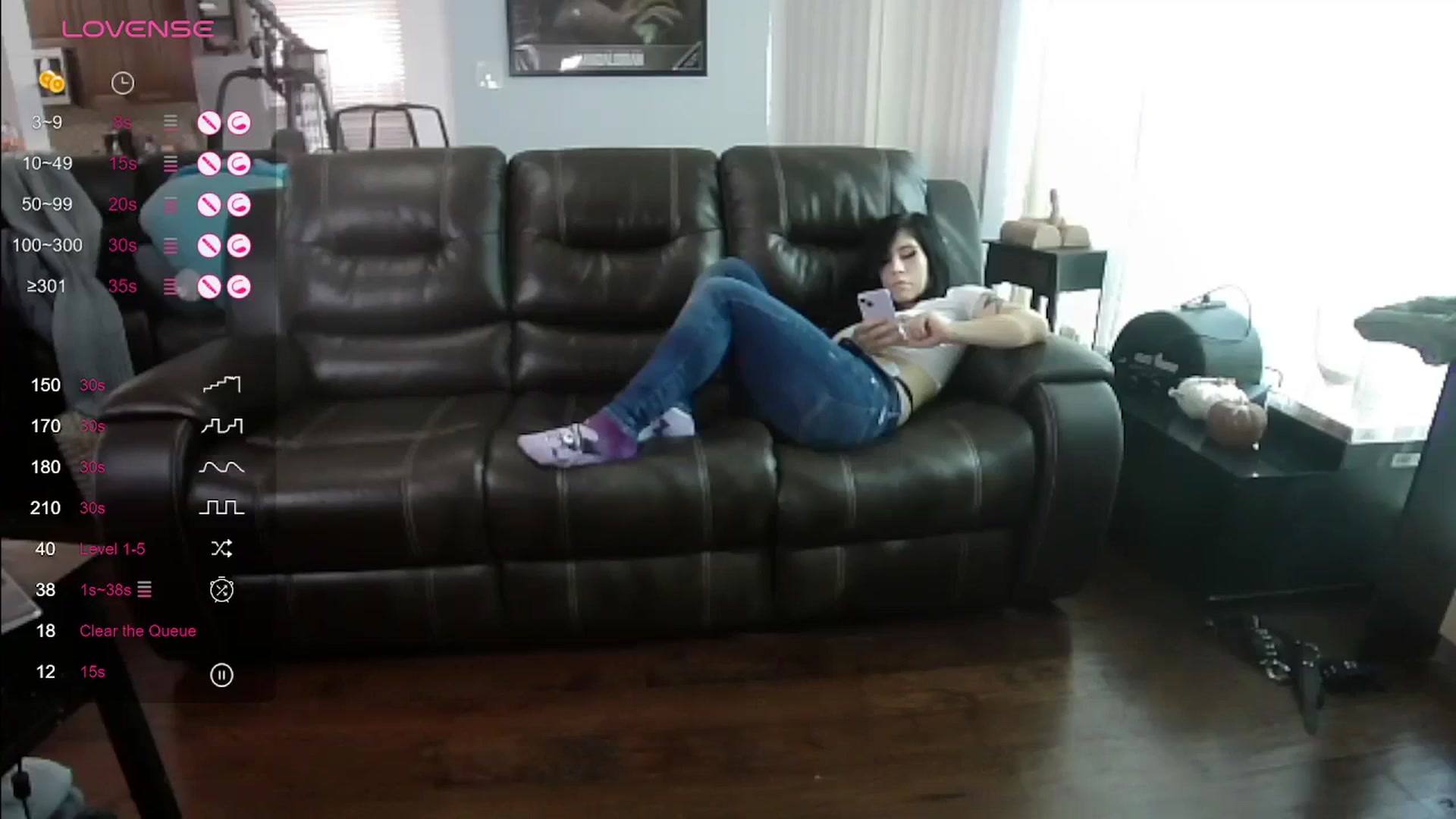 Gallery image thumbnail from Emoxbunny's myfreecams stream on, 11/29/2023, 20:05 image 13 of 20