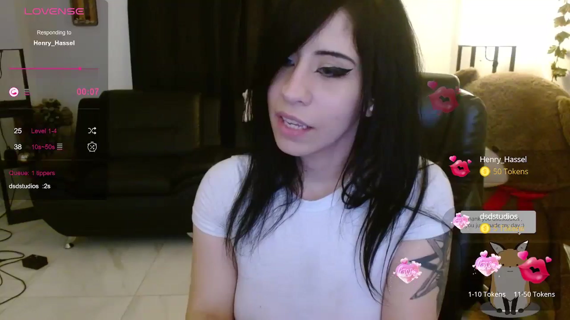 Gallery image thumbnail from Emoxbunny's myfreecams stream on, 12/05/2023, 20:48 image 5 of 20