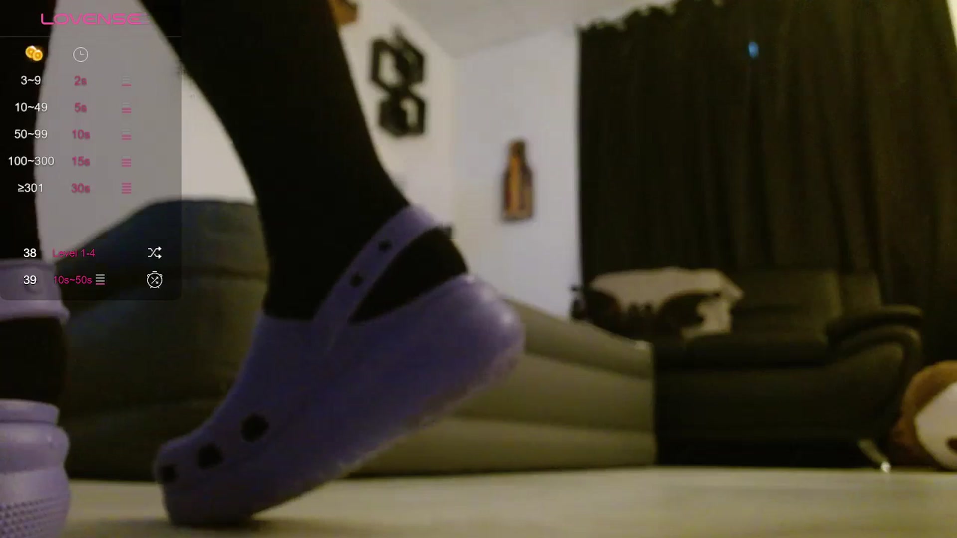 Gallery image thumbnail from Emoxbunny's myfreecams stream on, 12/08/2023, 21:10 image 14 of 20