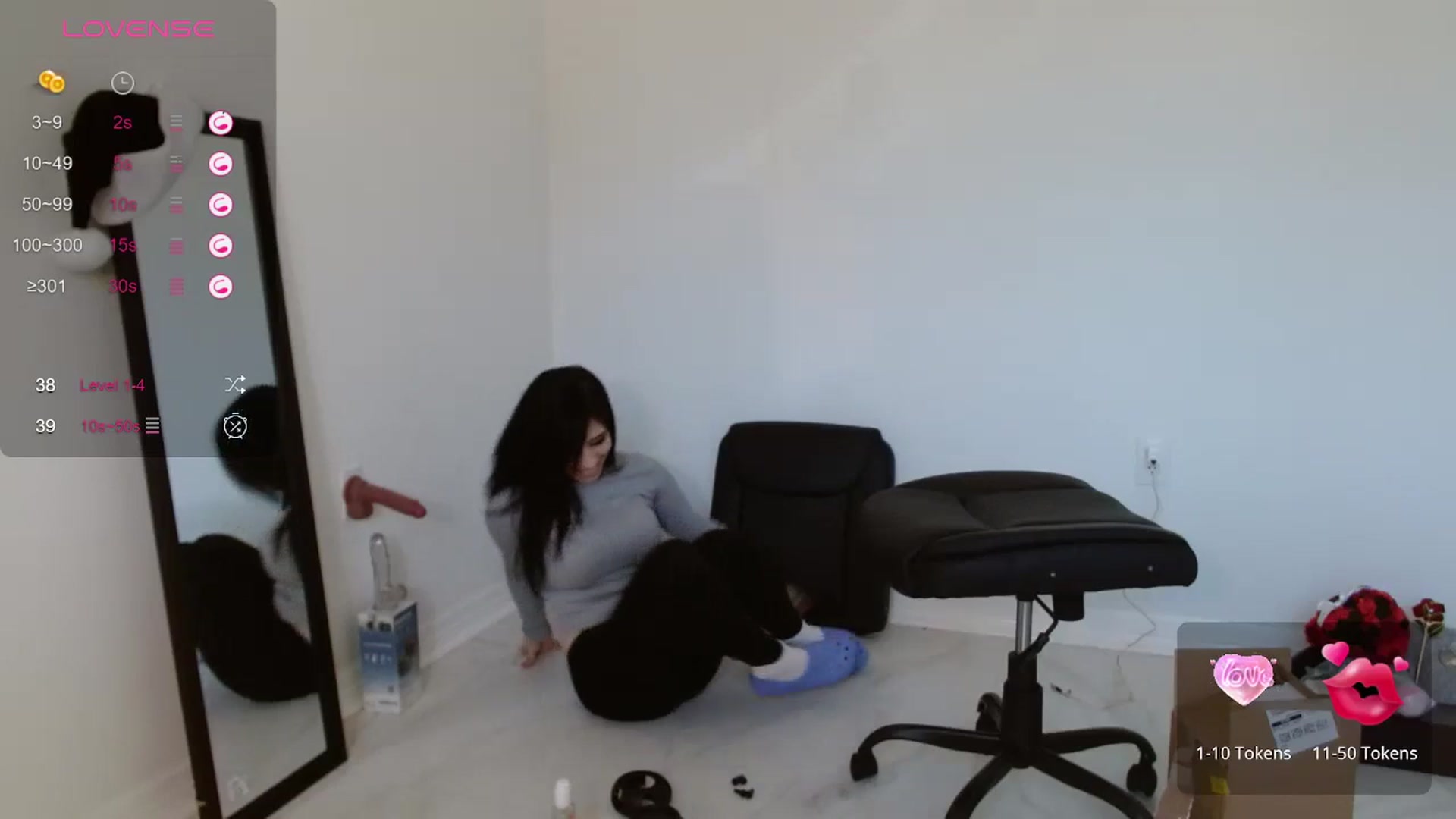 Gallery image thumbnail from Emoxbunny's myfreecams stream on, 12/11/2023, 17:12 image 9 of 20