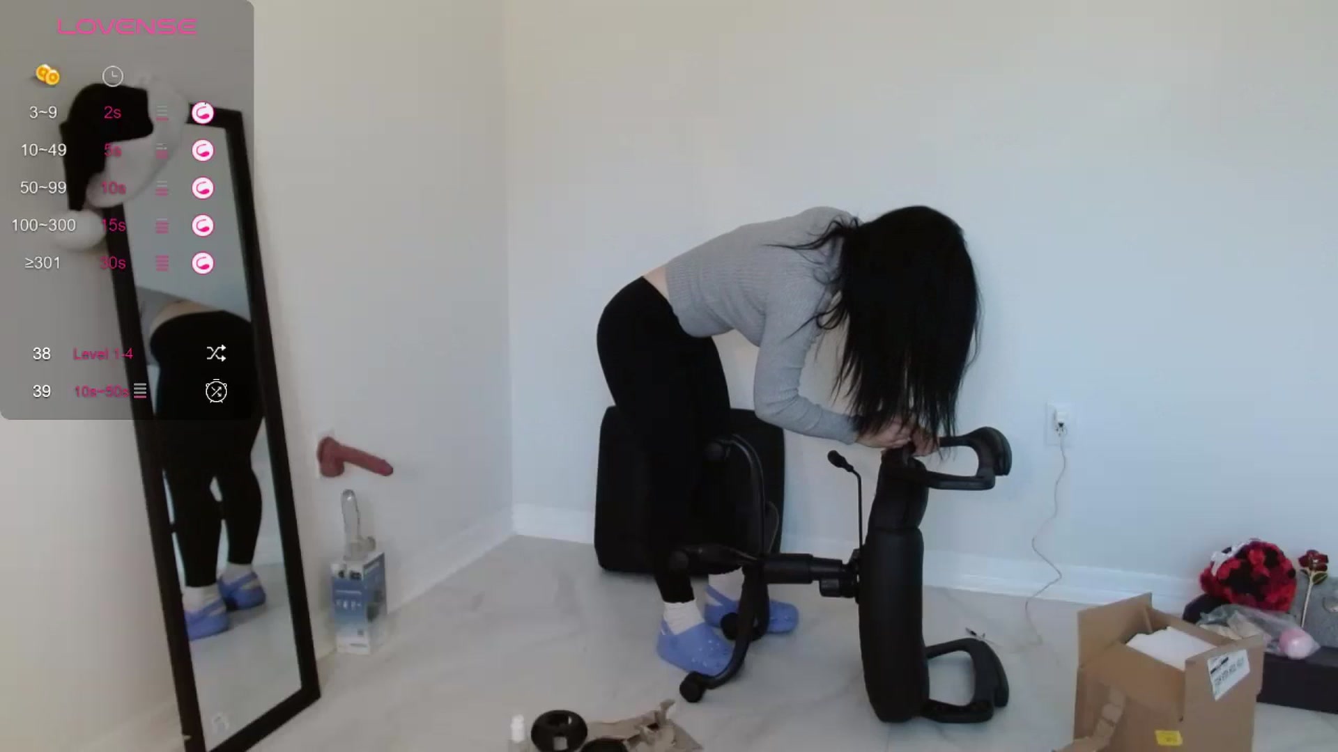 Gallery image thumbnail from Emoxbunny's myfreecams stream on, 12/11/2023, 17:12 image 13 of 20